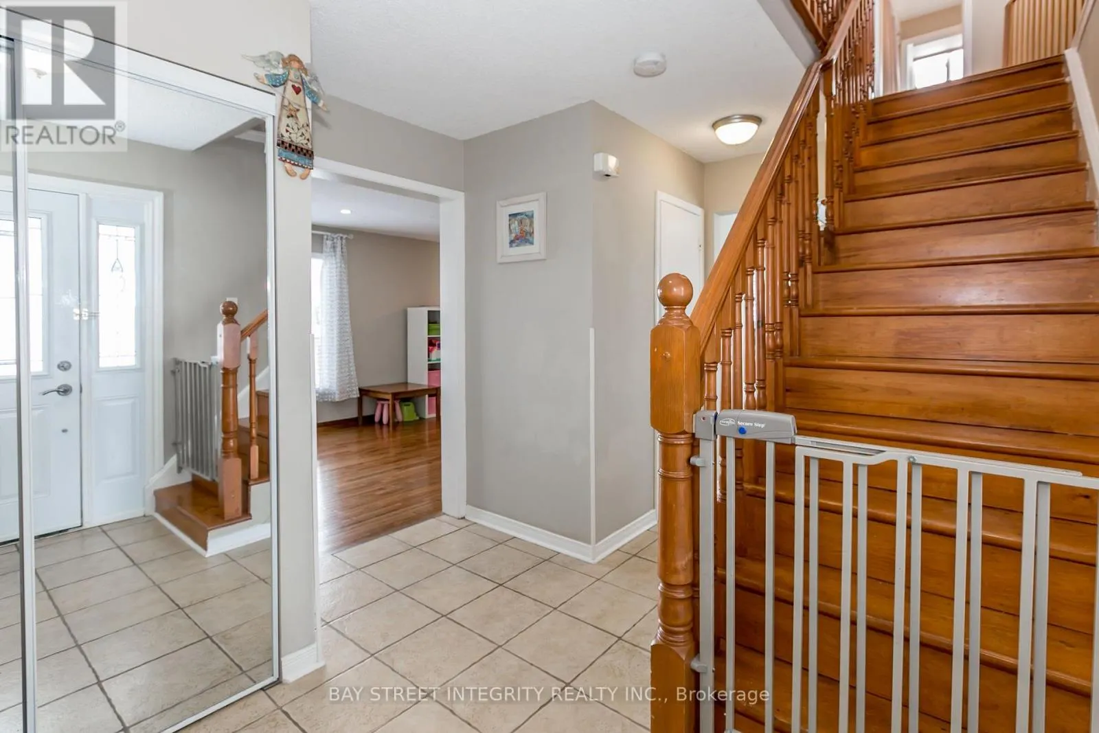3 MAPLEGROVE AVENUE