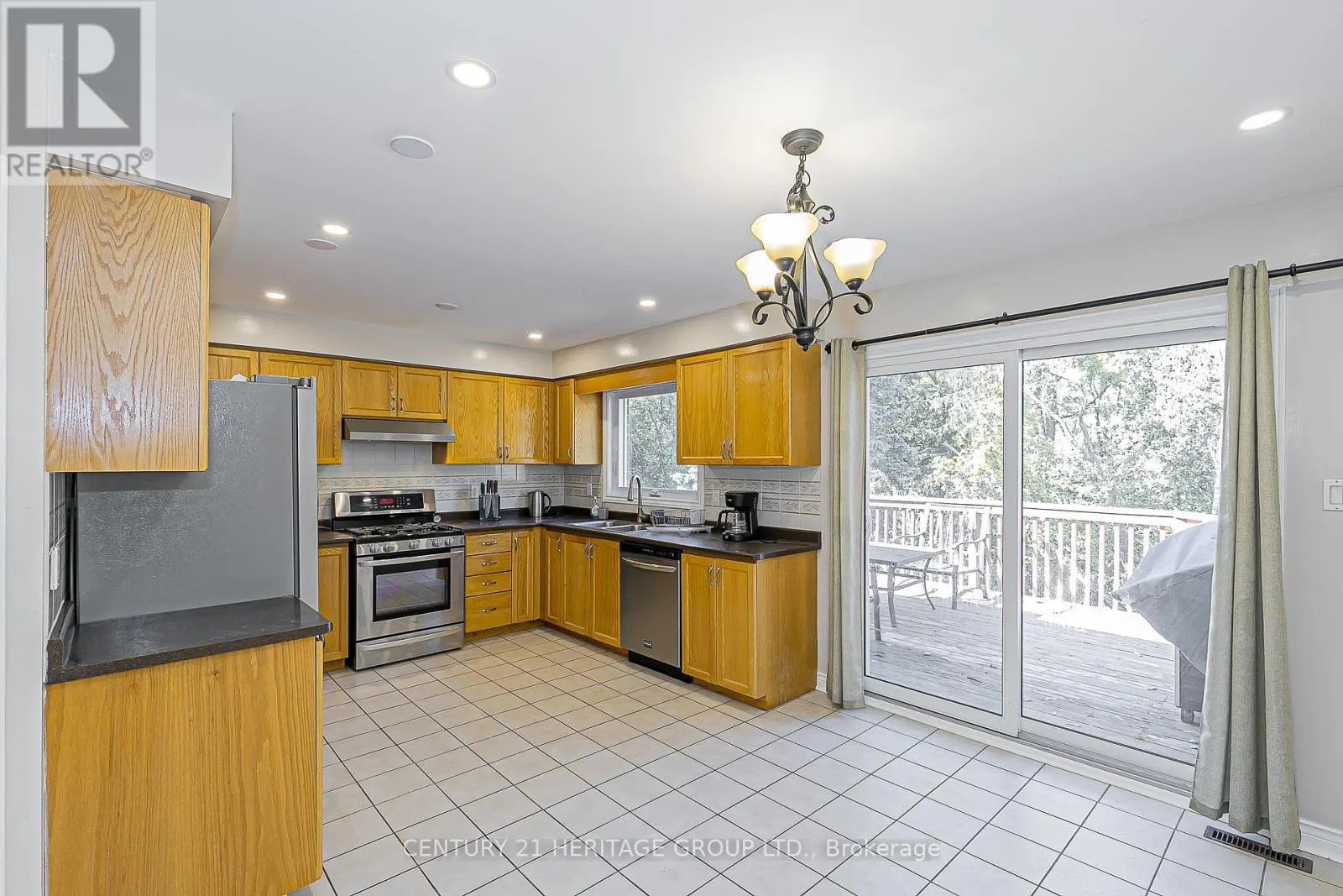 741 COLLEGE MANOR DRIVE