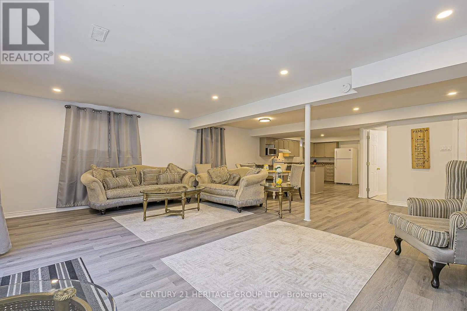 741 COLLEGE MANOR DRIVE