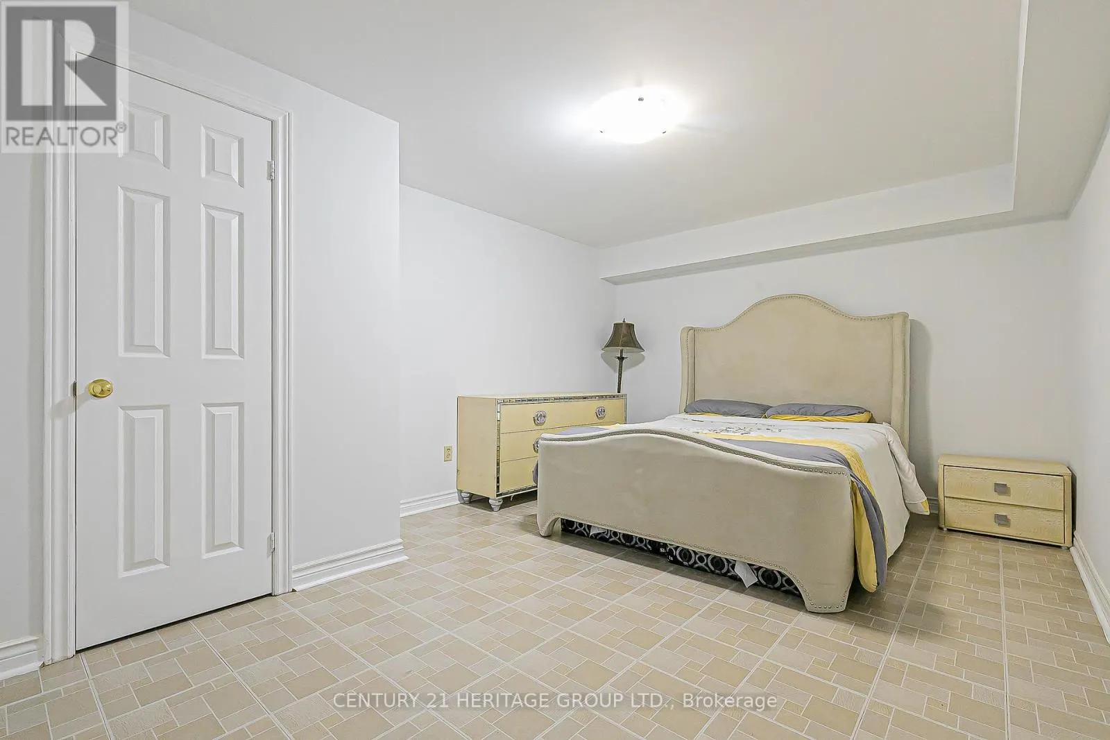 741 COLLEGE MANOR DRIVE