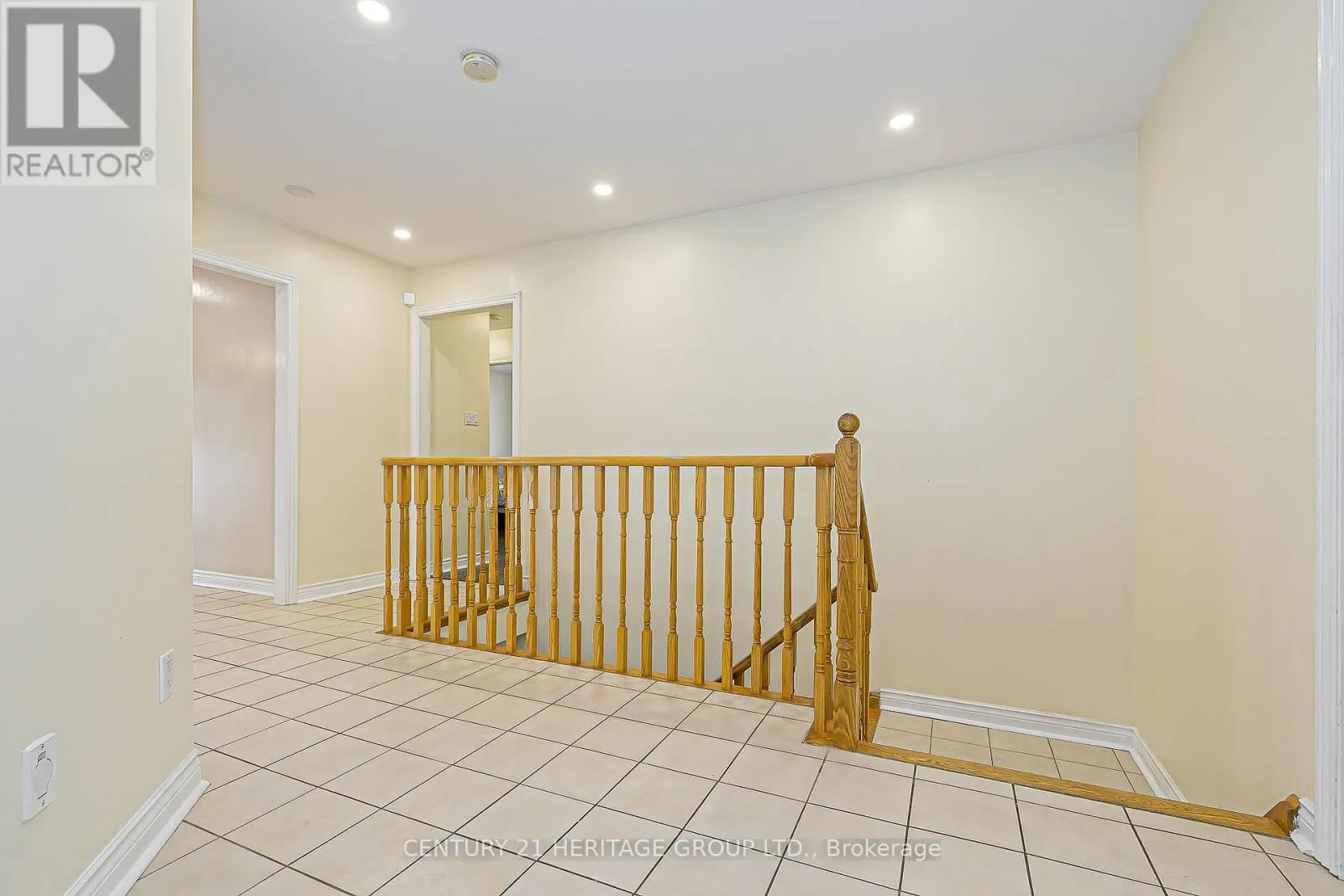 741 COLLEGE MANOR DRIVE