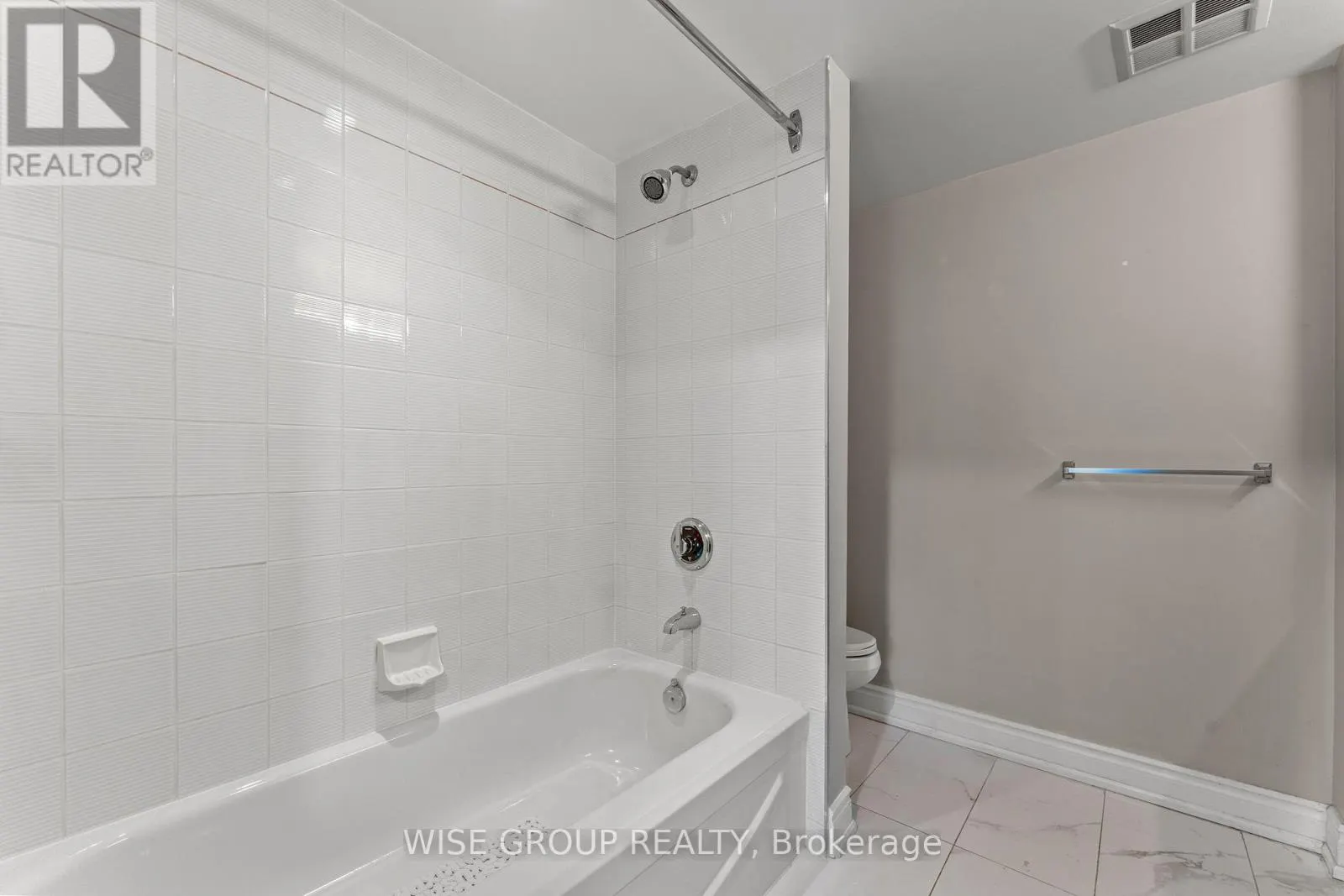 113 - 5 WELDRICK ROAD W