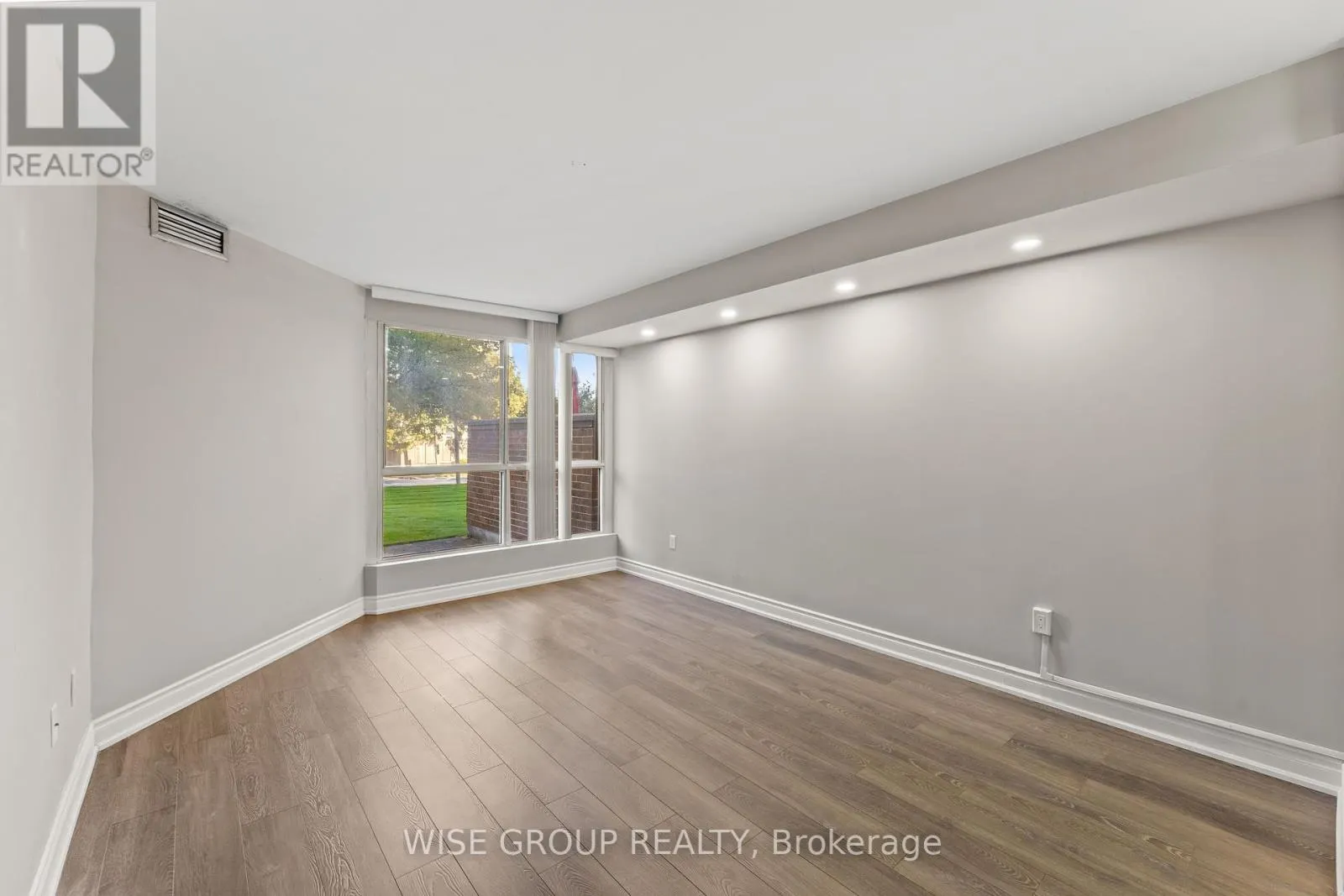 113 - 5 WELDRICK ROAD W