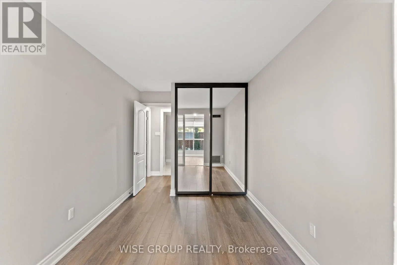 113 - 5 WELDRICK ROAD W