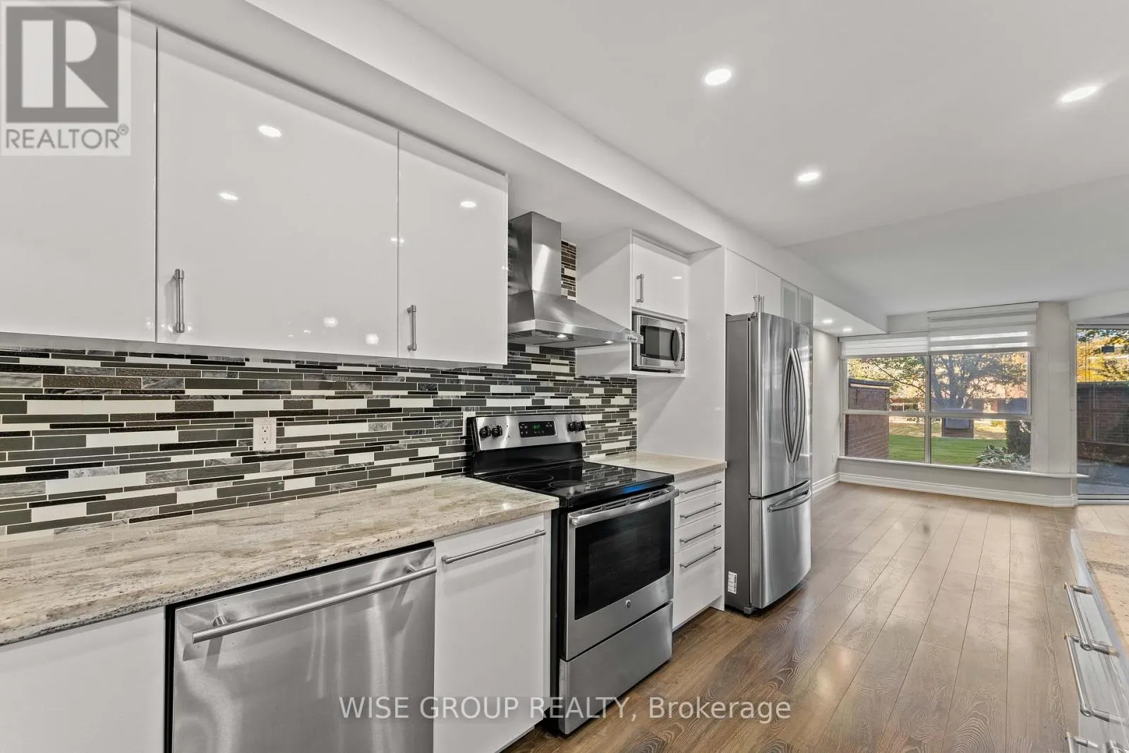 113 - 5 WELDRICK ROAD W