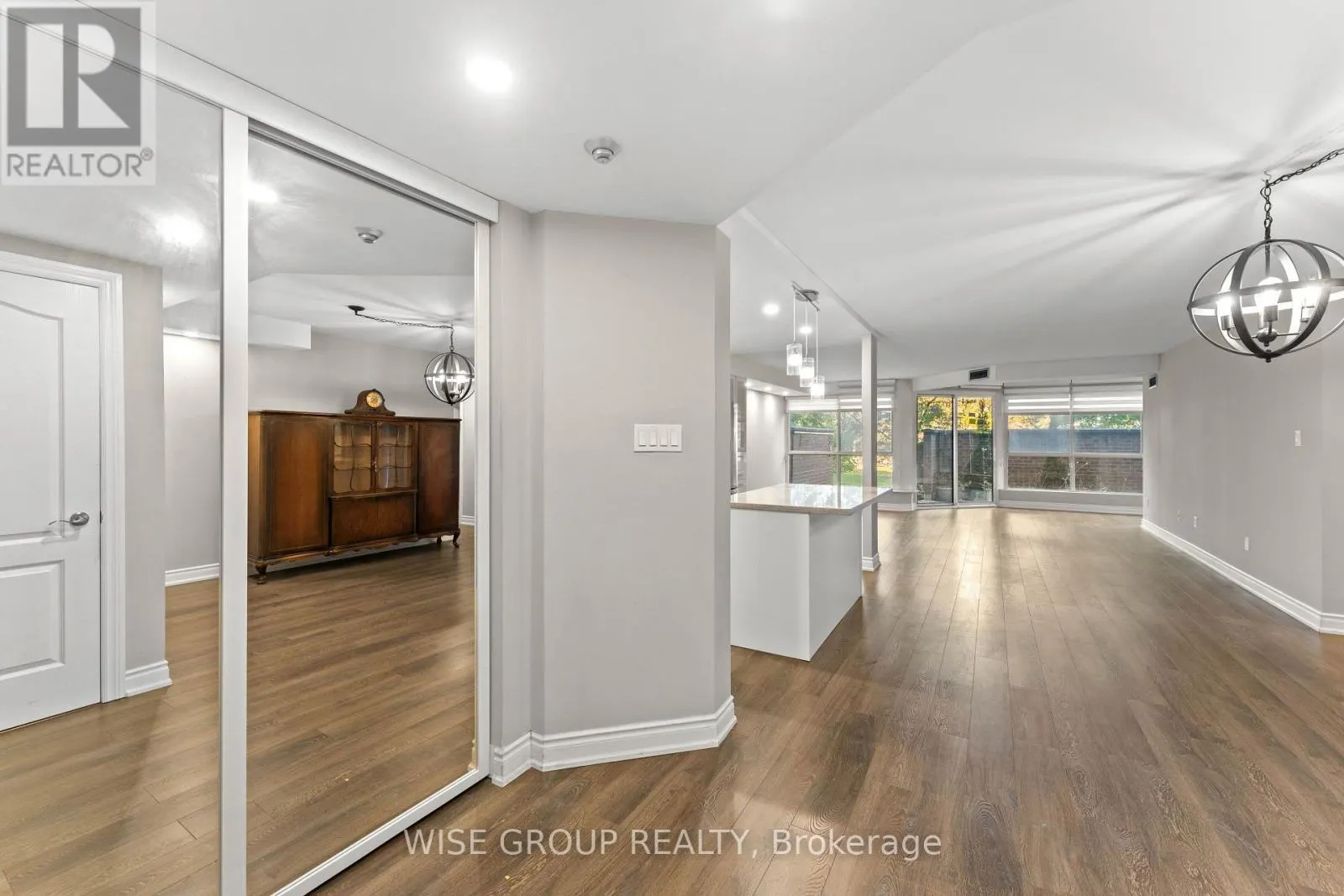 113 - 5 WELDRICK ROAD W