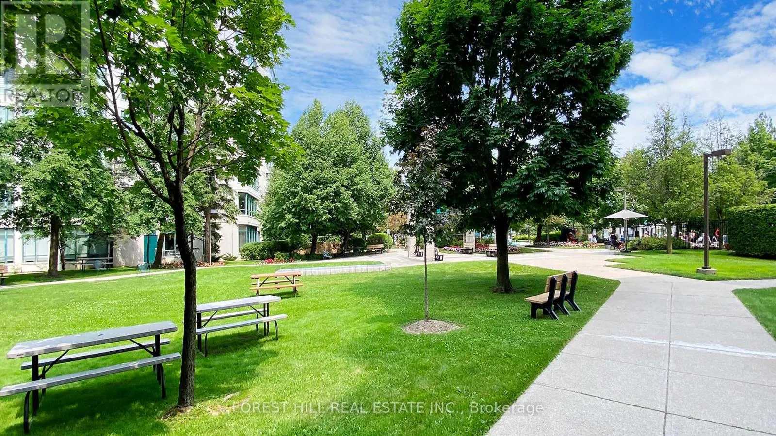 1109 - 110 PROMENADE CIRCLE