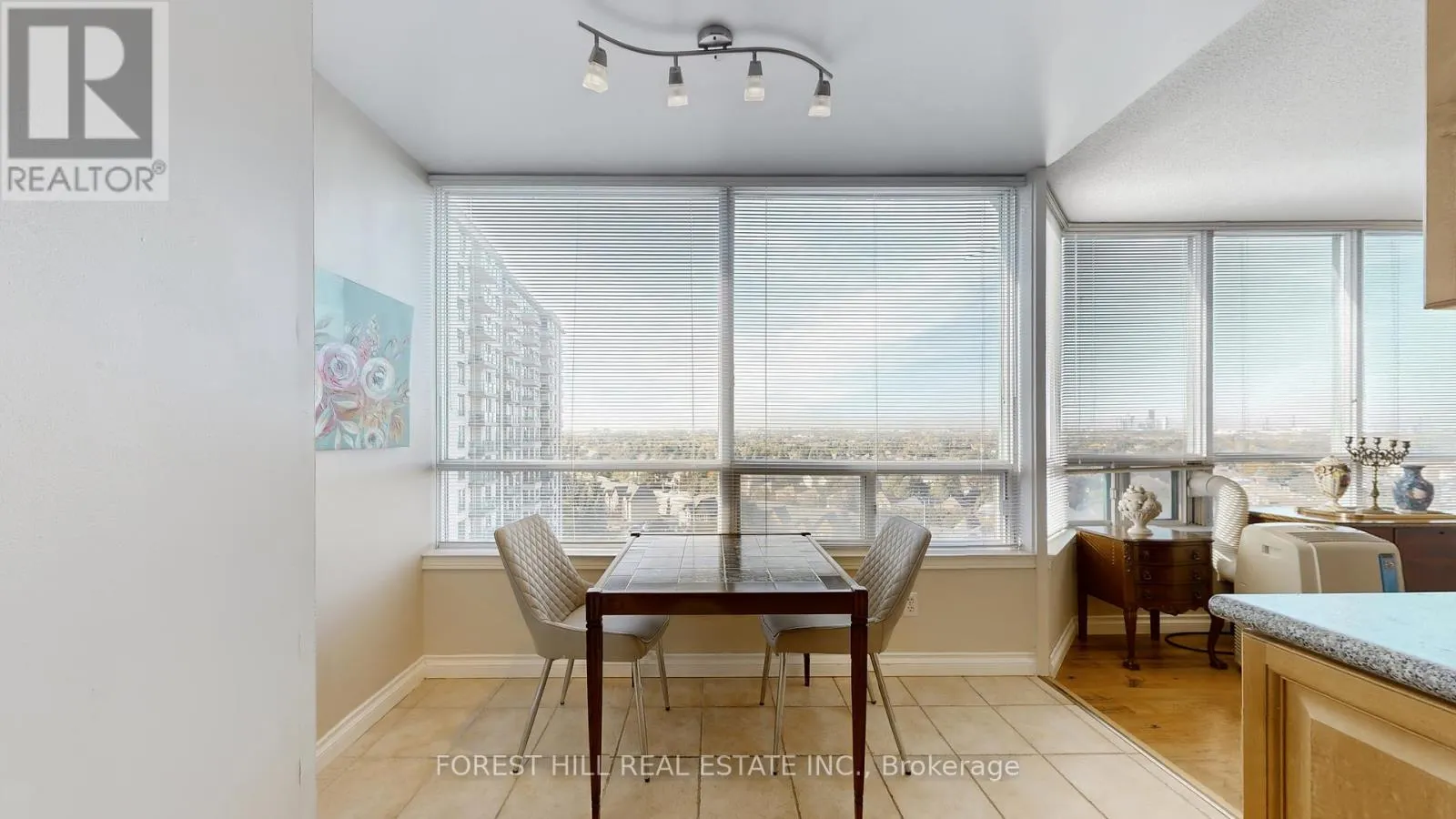 1109 - 110 PROMENADE CIRCLE