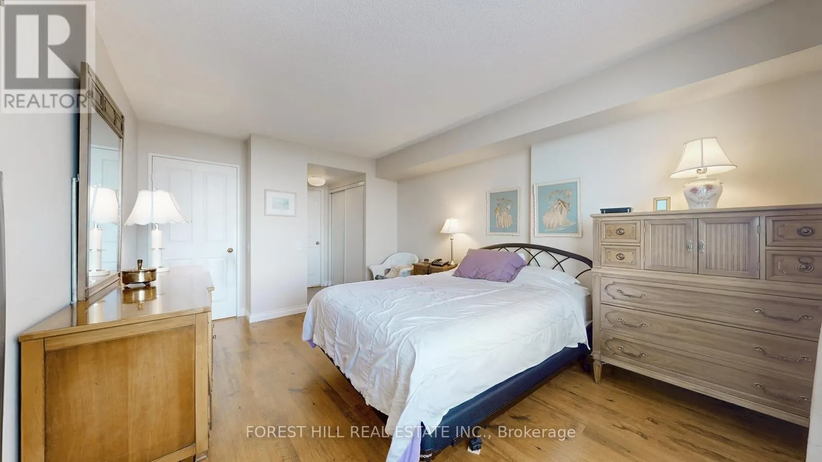 1109 - 110 PROMENADE CIRCLE