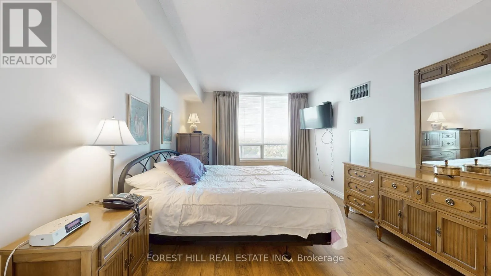 1109 - 110 PROMENADE CIRCLE
