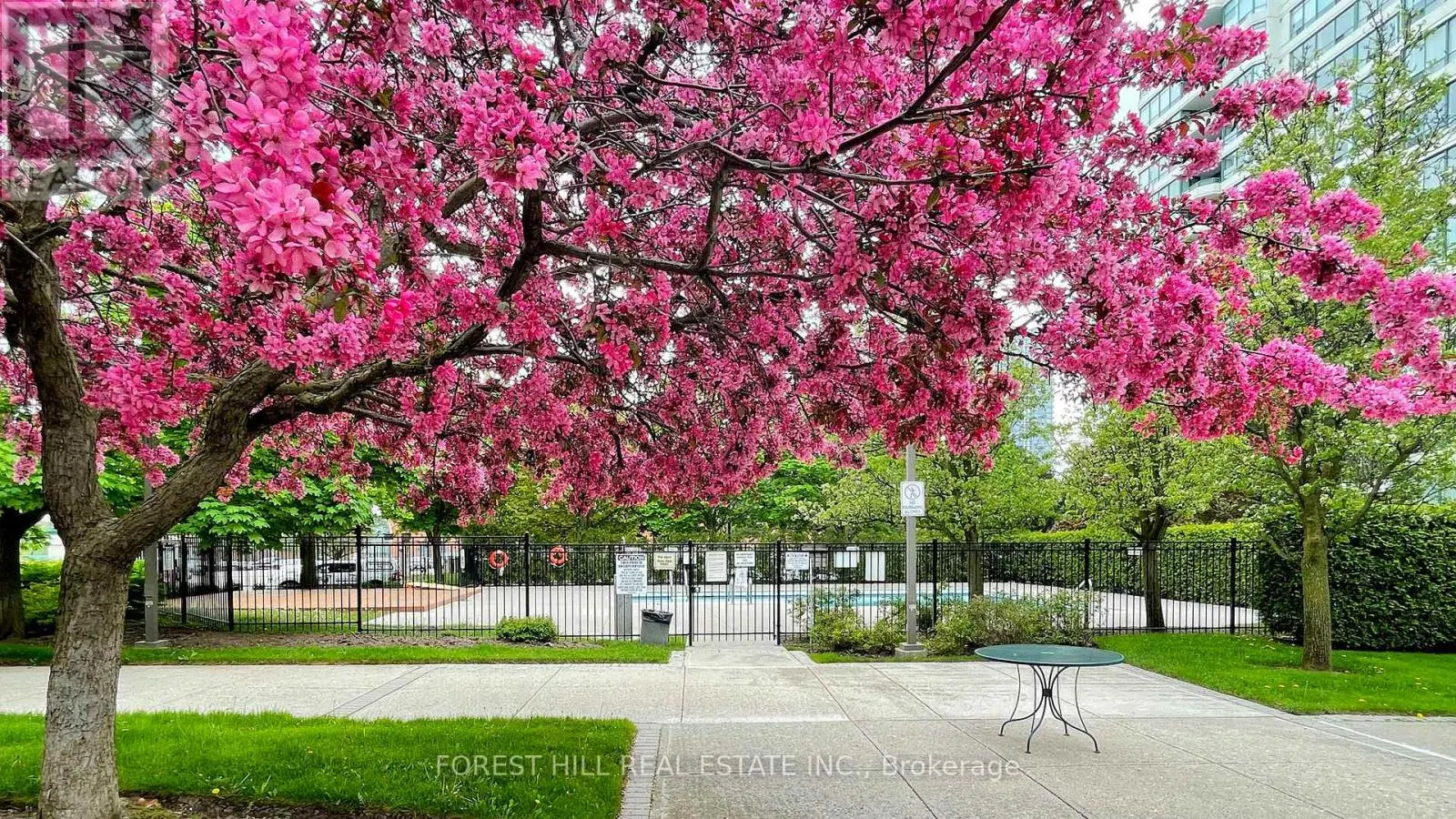1109 - 110 PROMENADE CIRCLE