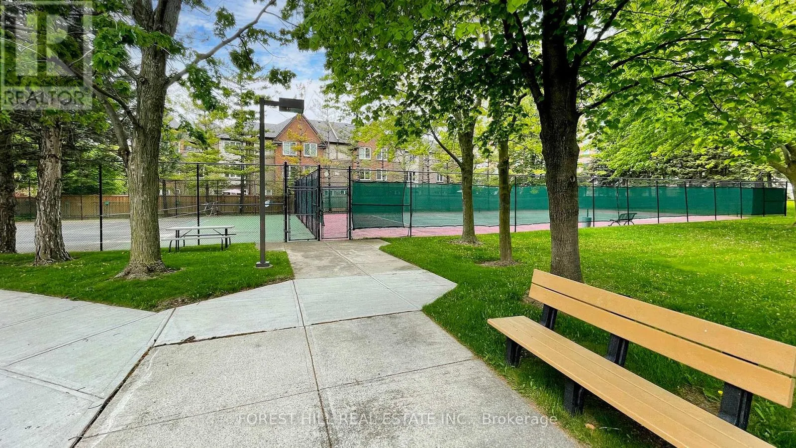 1109 - 110 PROMENADE CIRCLE