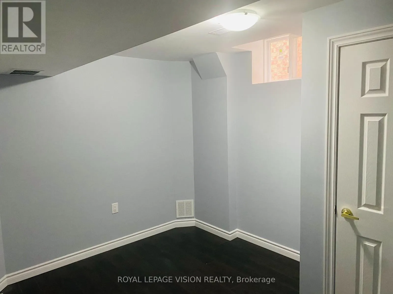 10 GERMAIN CRESCENT