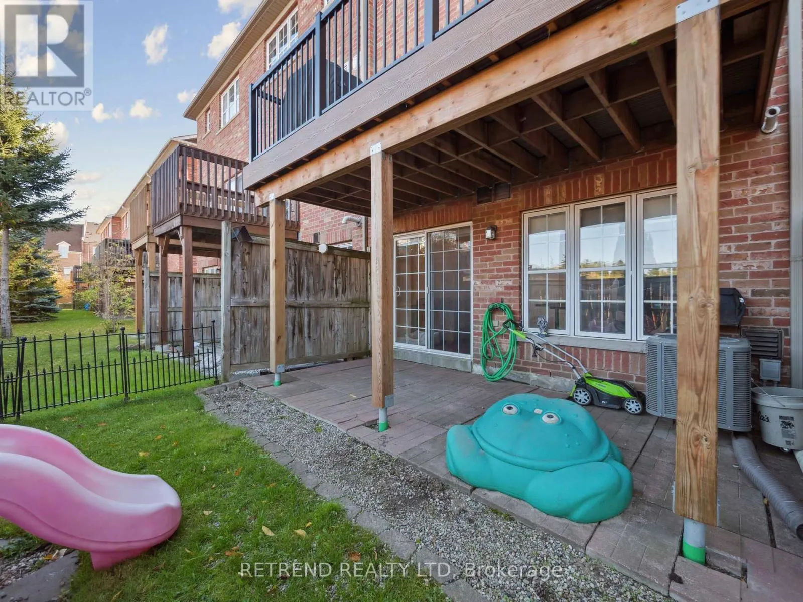 26 GOLDEN SPRUCE LANE