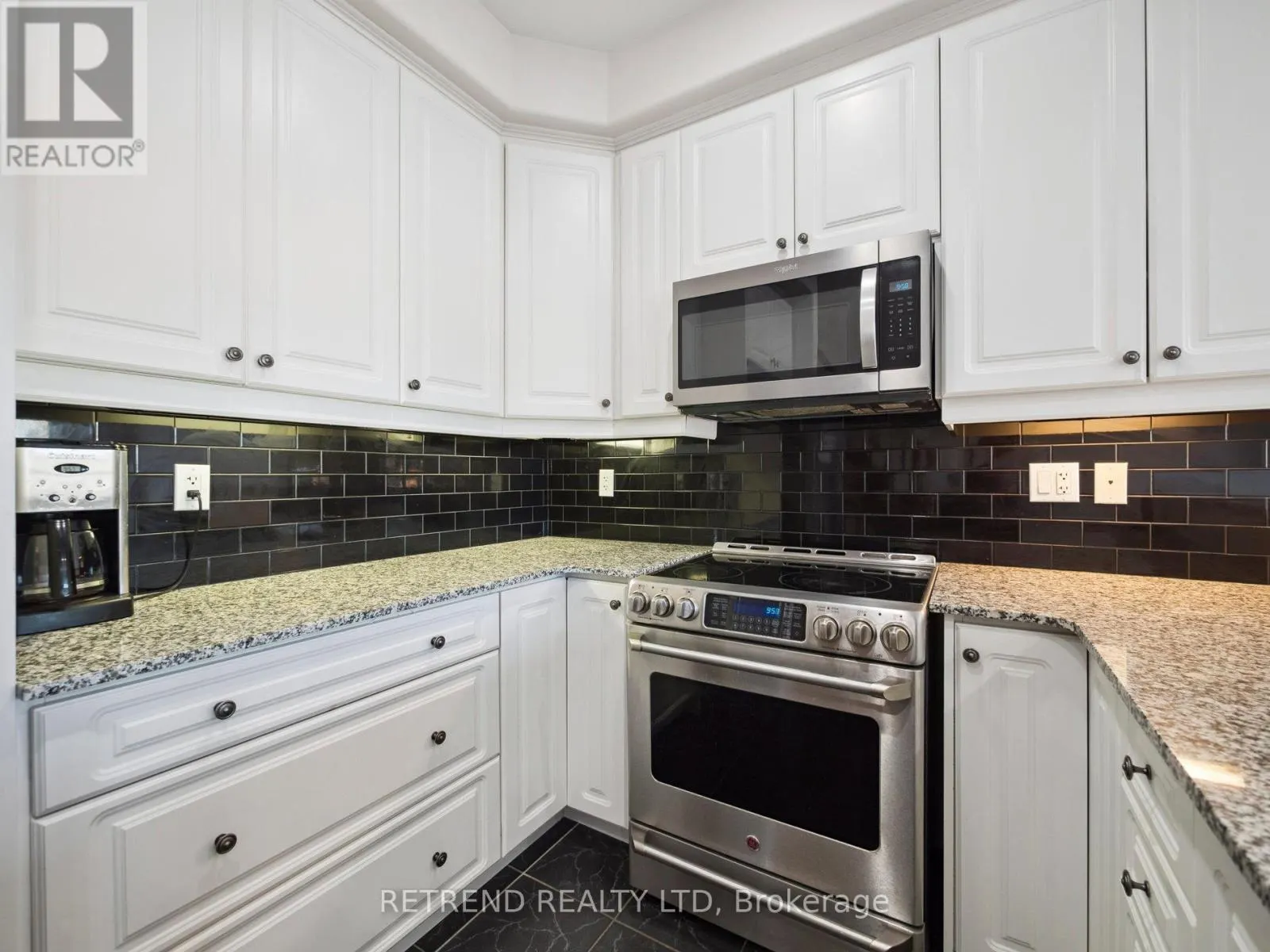 26 GOLDEN SPRUCE LANE