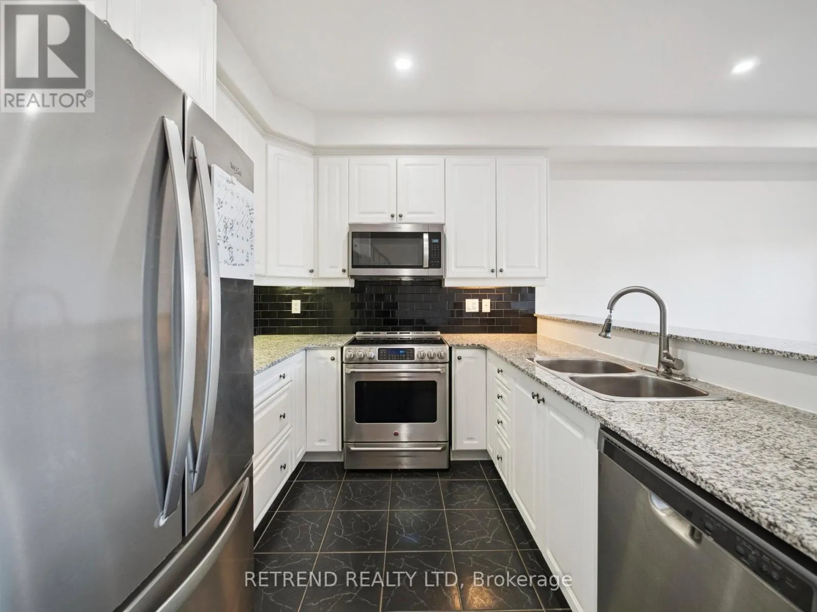 26 GOLDEN SPRUCE LANE