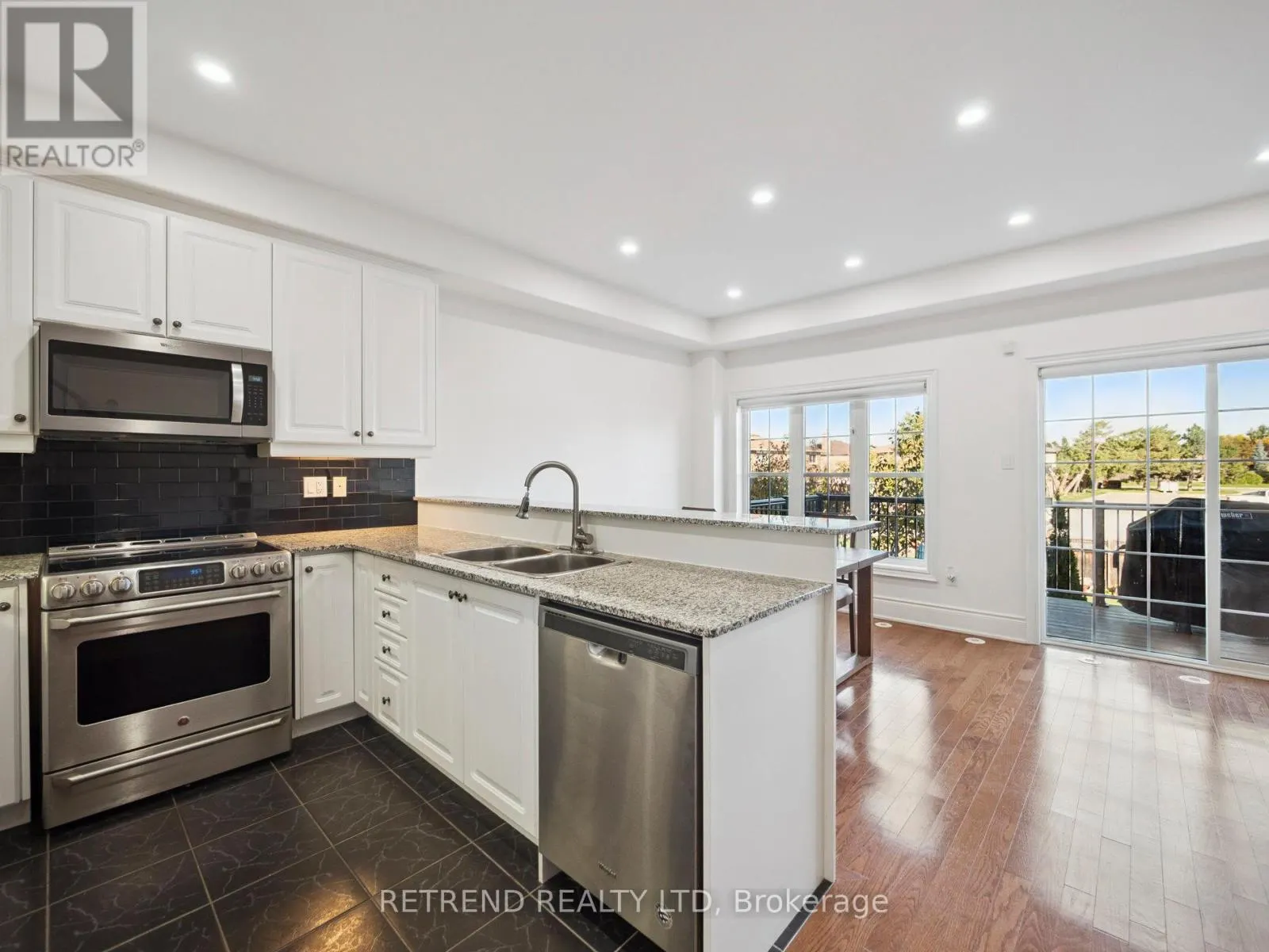 26 GOLDEN SPRUCE LANE
