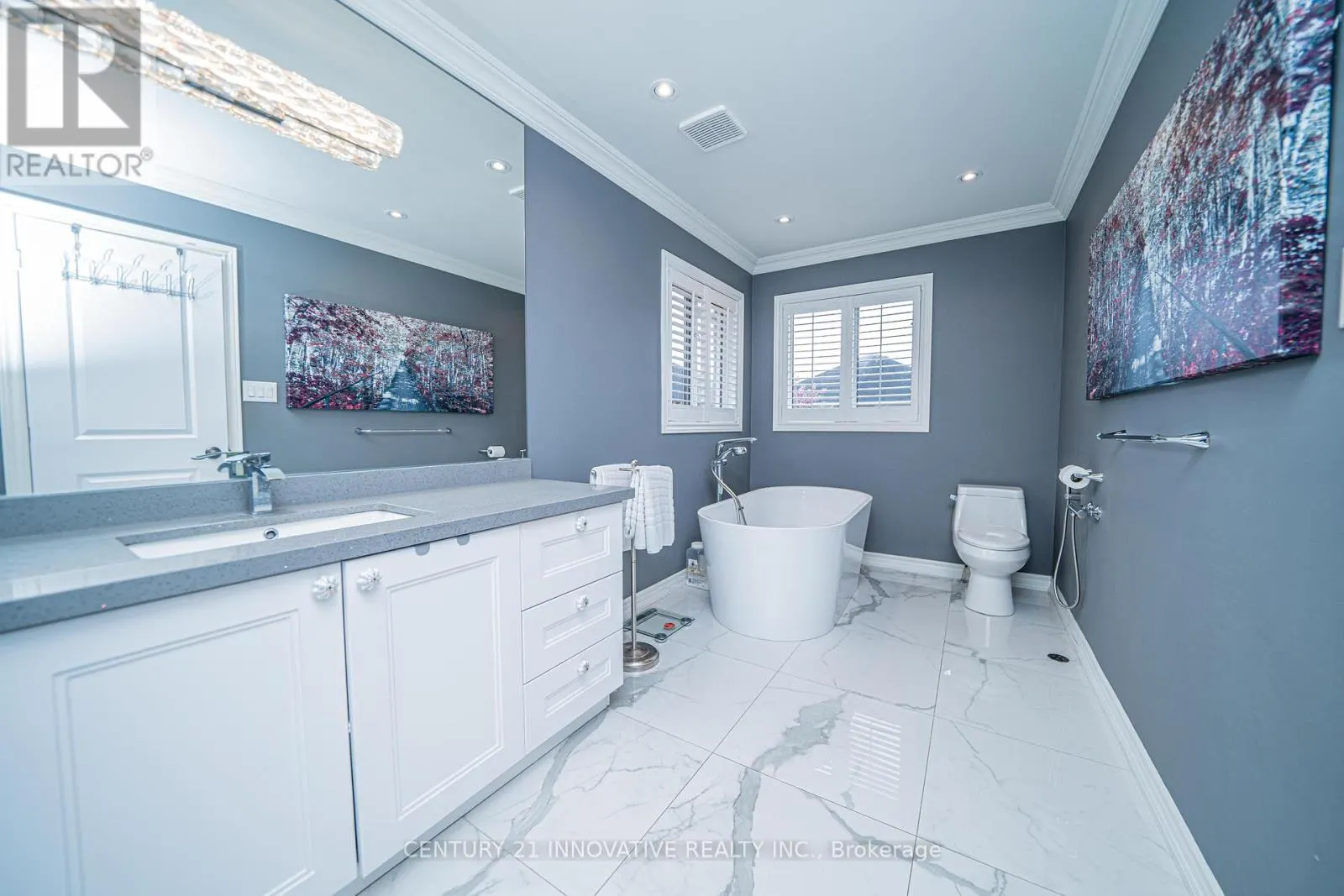 UPPER - 46 LAURA SABRINA DRIVE