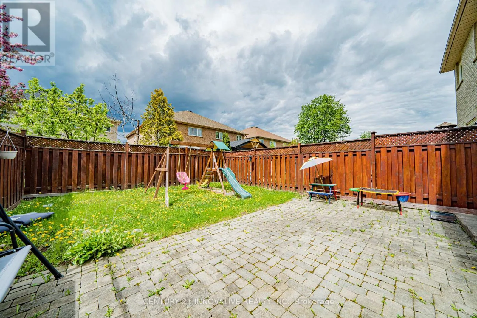 UPPER - 46 LAURA SABRINA DRIVE