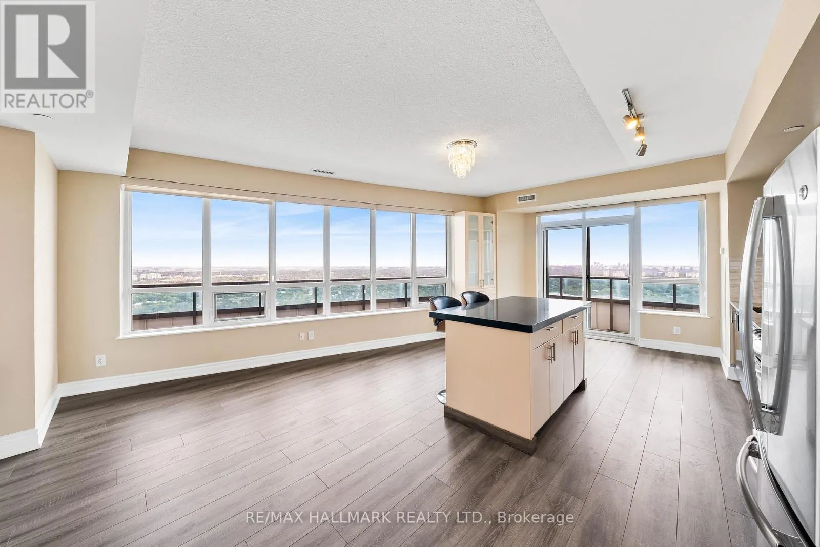 PH301 - 7171 YONGE STREET