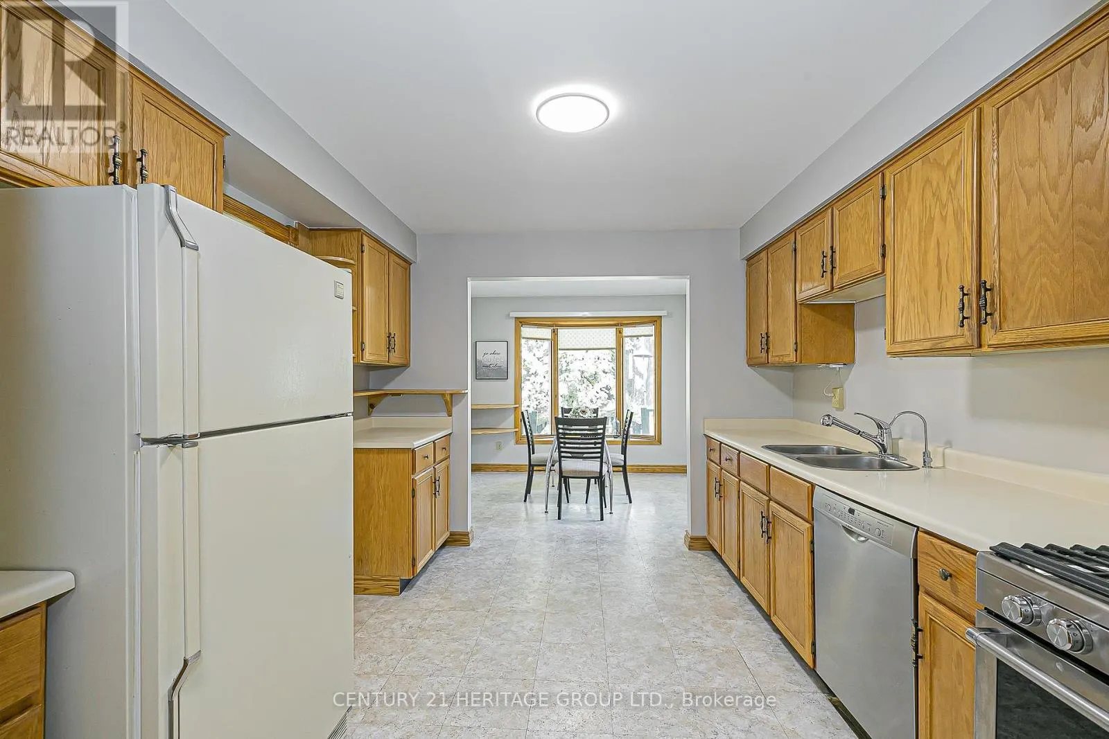 4 BECKETT AVENUE