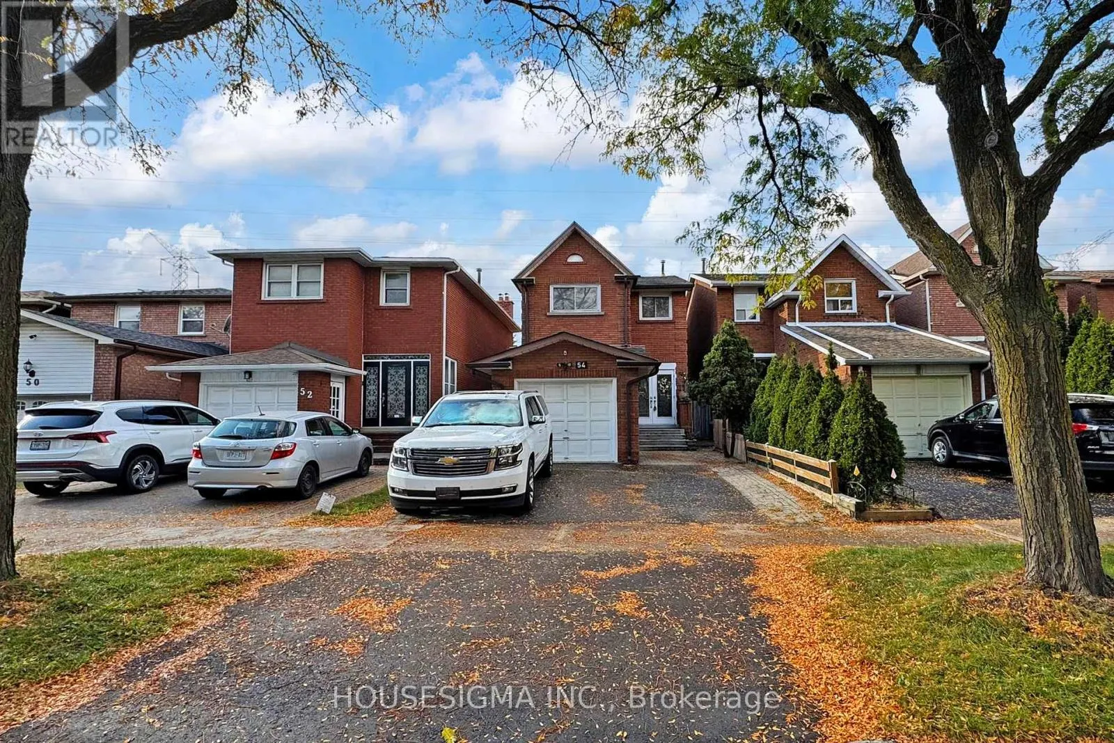 54 OAKMOUNT CRESCENT