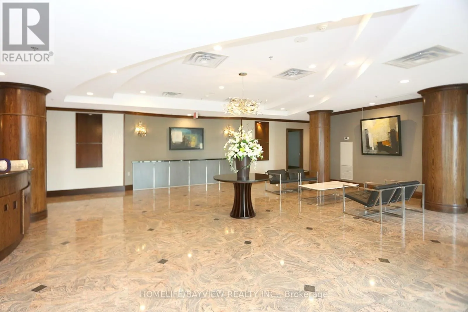 PH12 - 23 ONEIDA CRESCENT