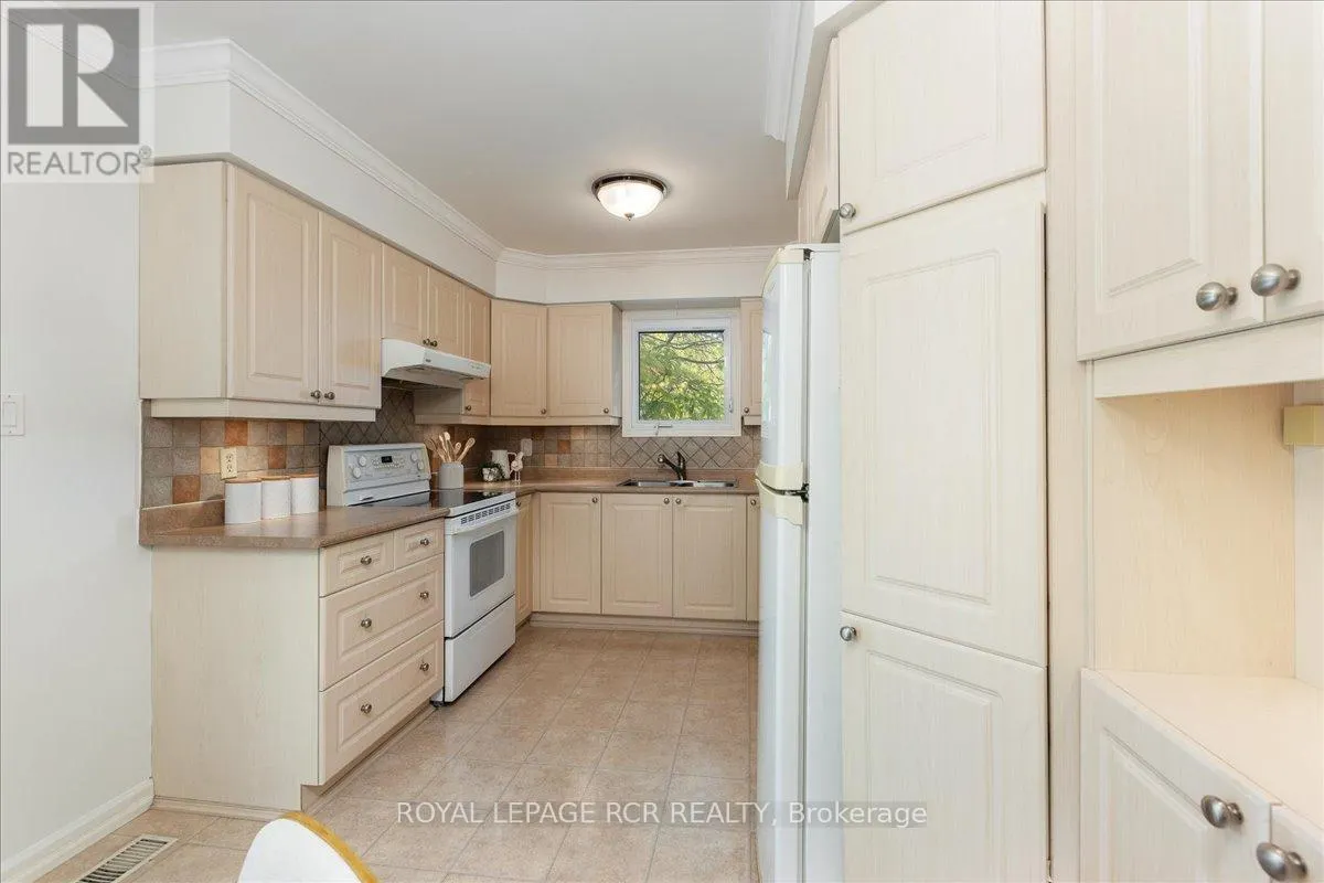 153 STICKWOOD COURT