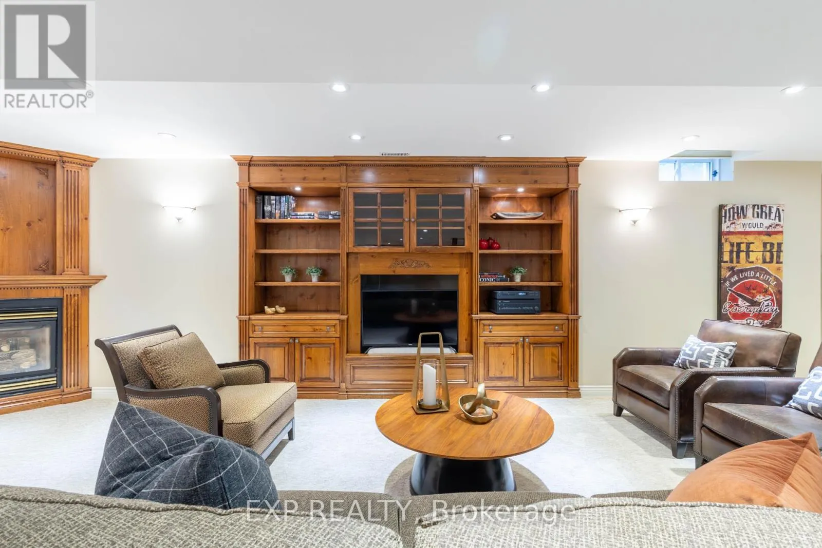 85 WILLIS DRIVE