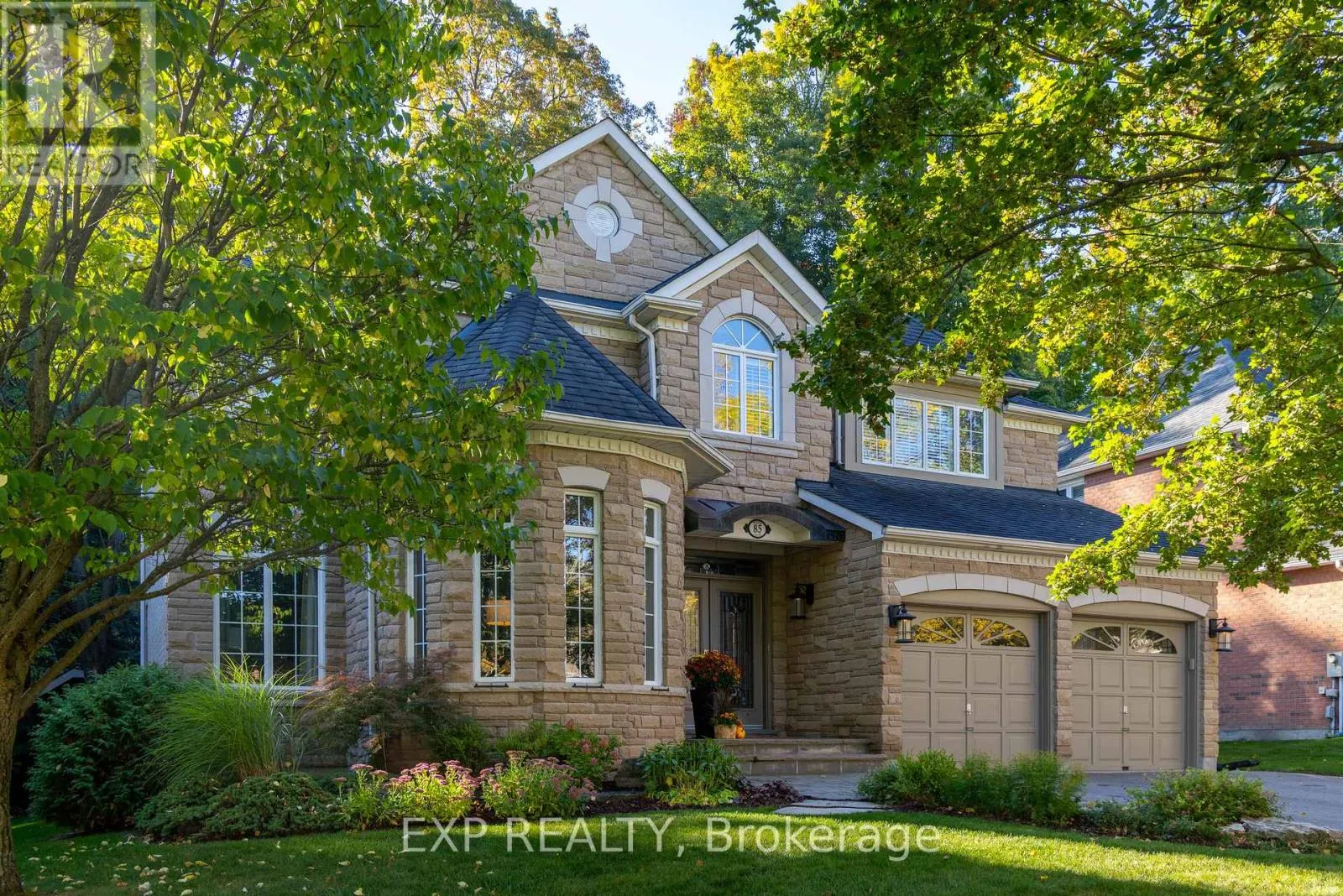 85 WILLIS DRIVE