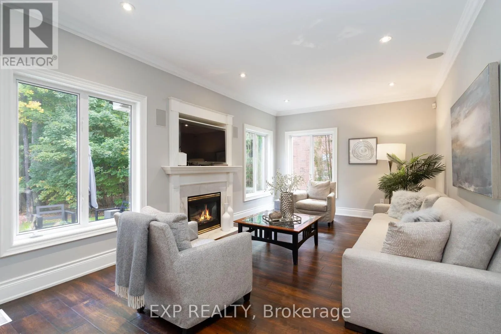 85 WILLIS DRIVE