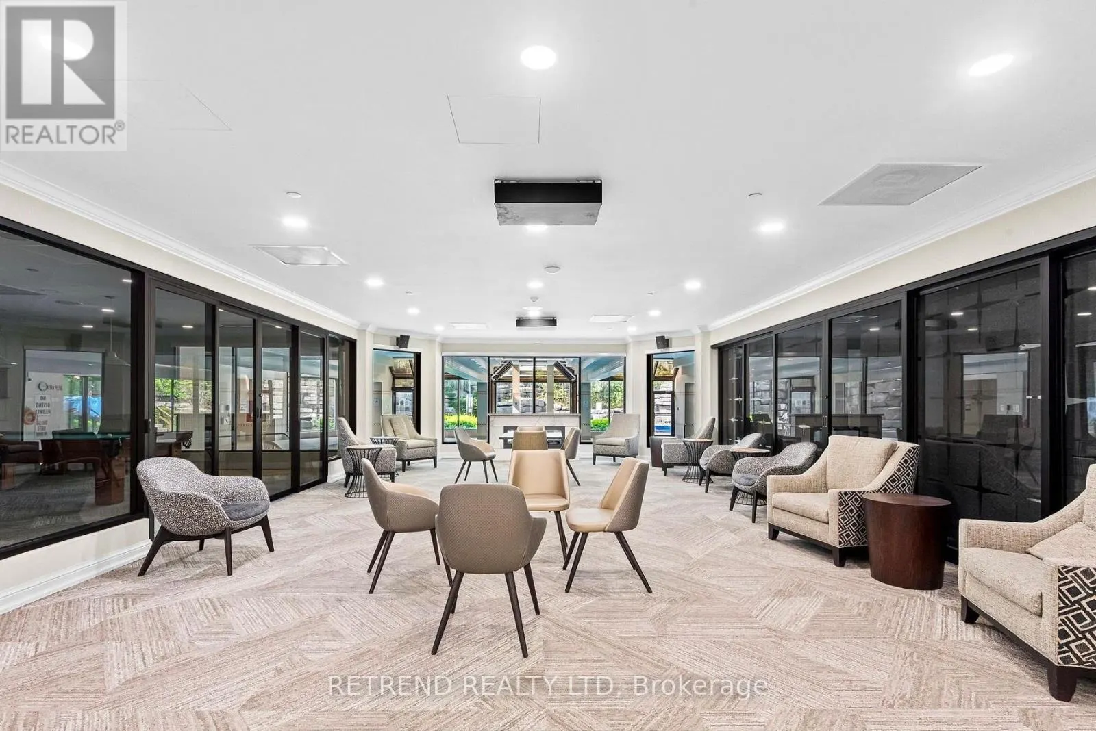 826 - 32 CLARISSA DRIVE