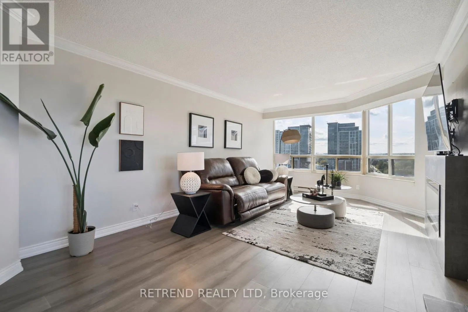 826 - 32 CLARISSA DRIVE