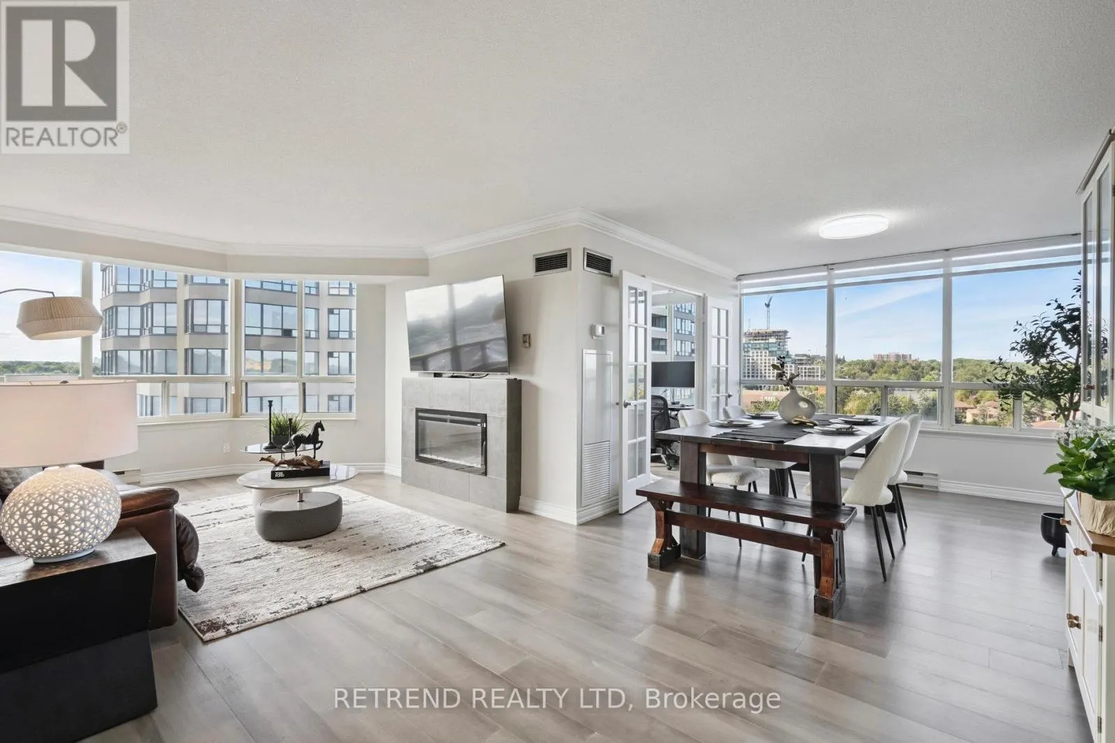 826 - 32 CLARISSA DRIVE