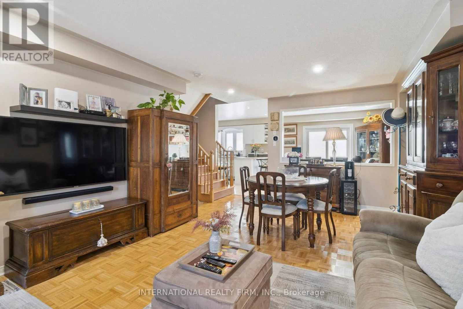 76 TIMBERWOLF CRESCENT