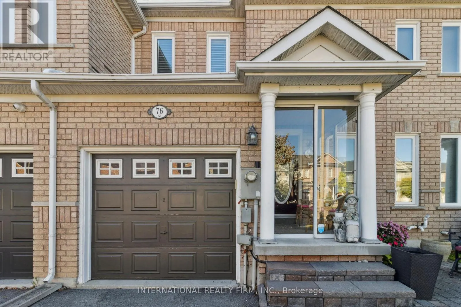 76 TIMBERWOLF CRESCENT