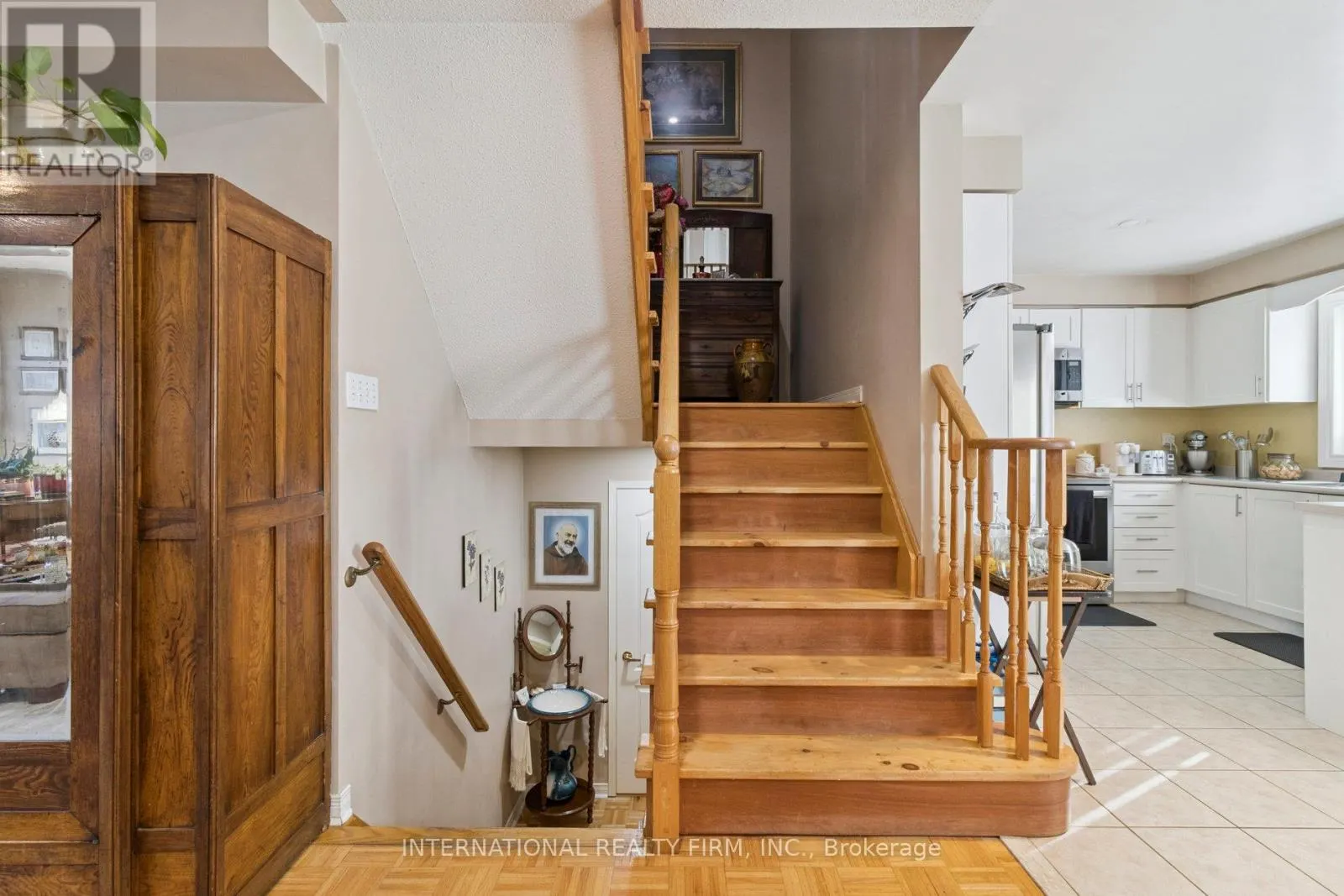 76 TIMBERWOLF CRESCENT