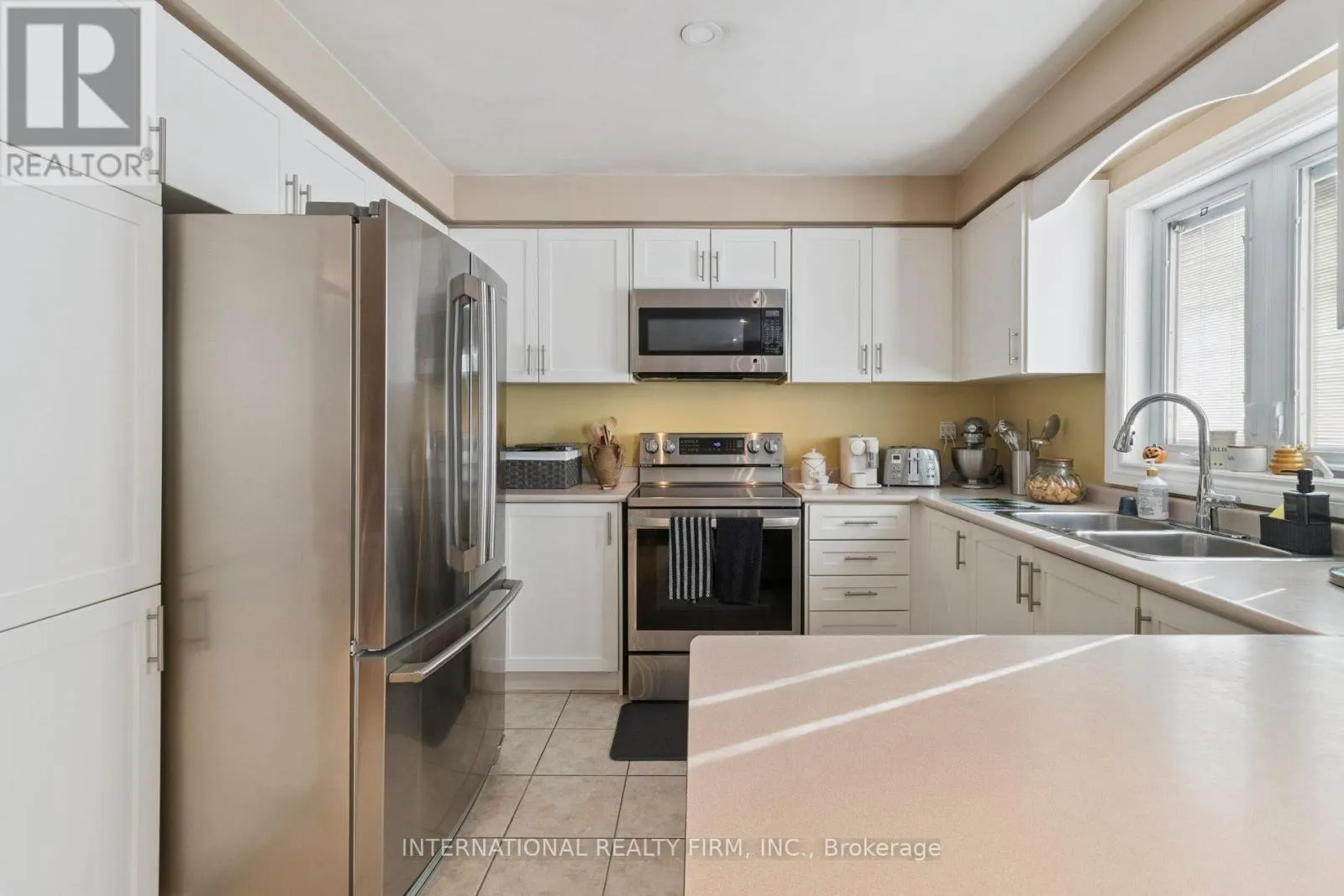 76 TIMBERWOLF CRESCENT