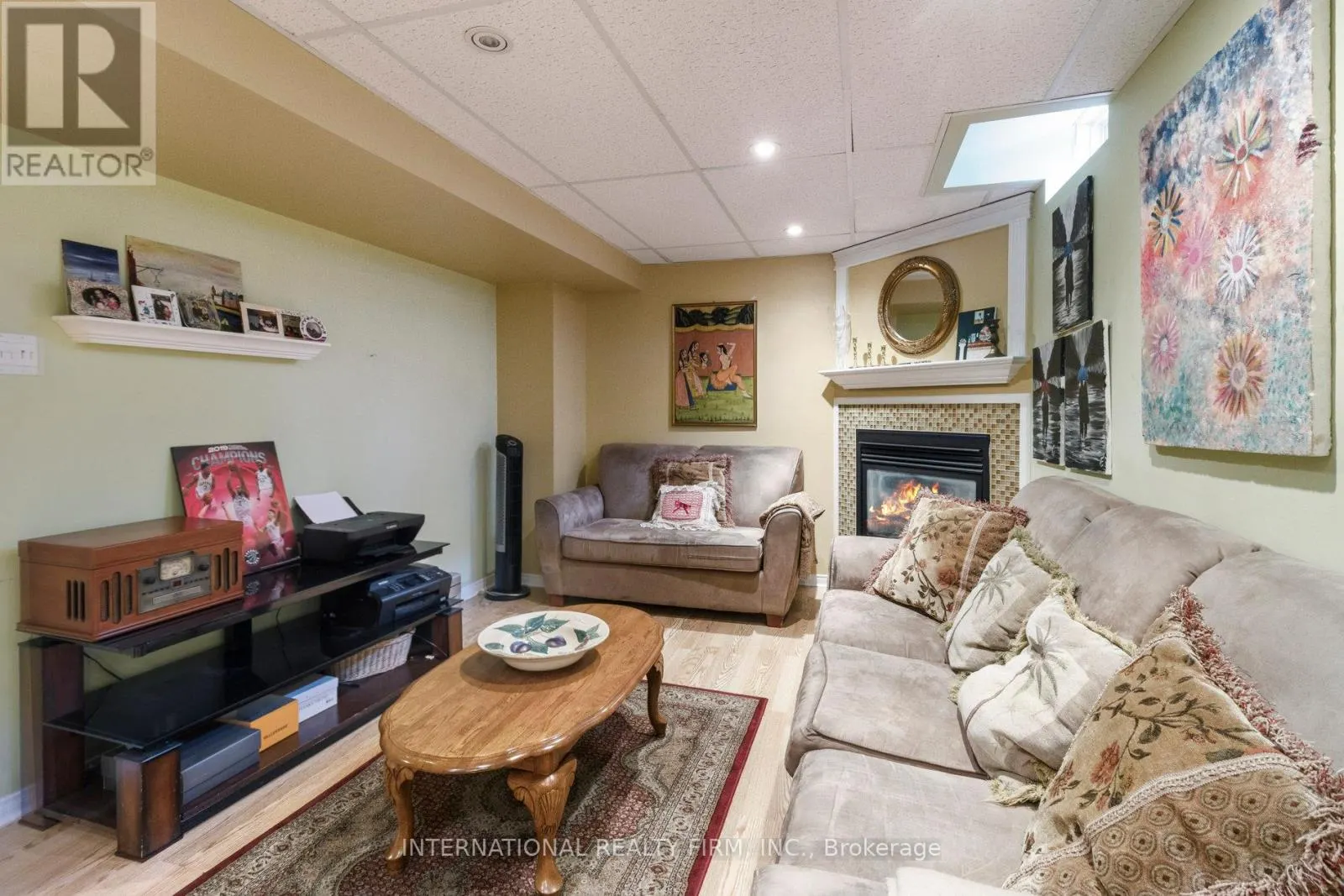 76 TIMBERWOLF CRESCENT