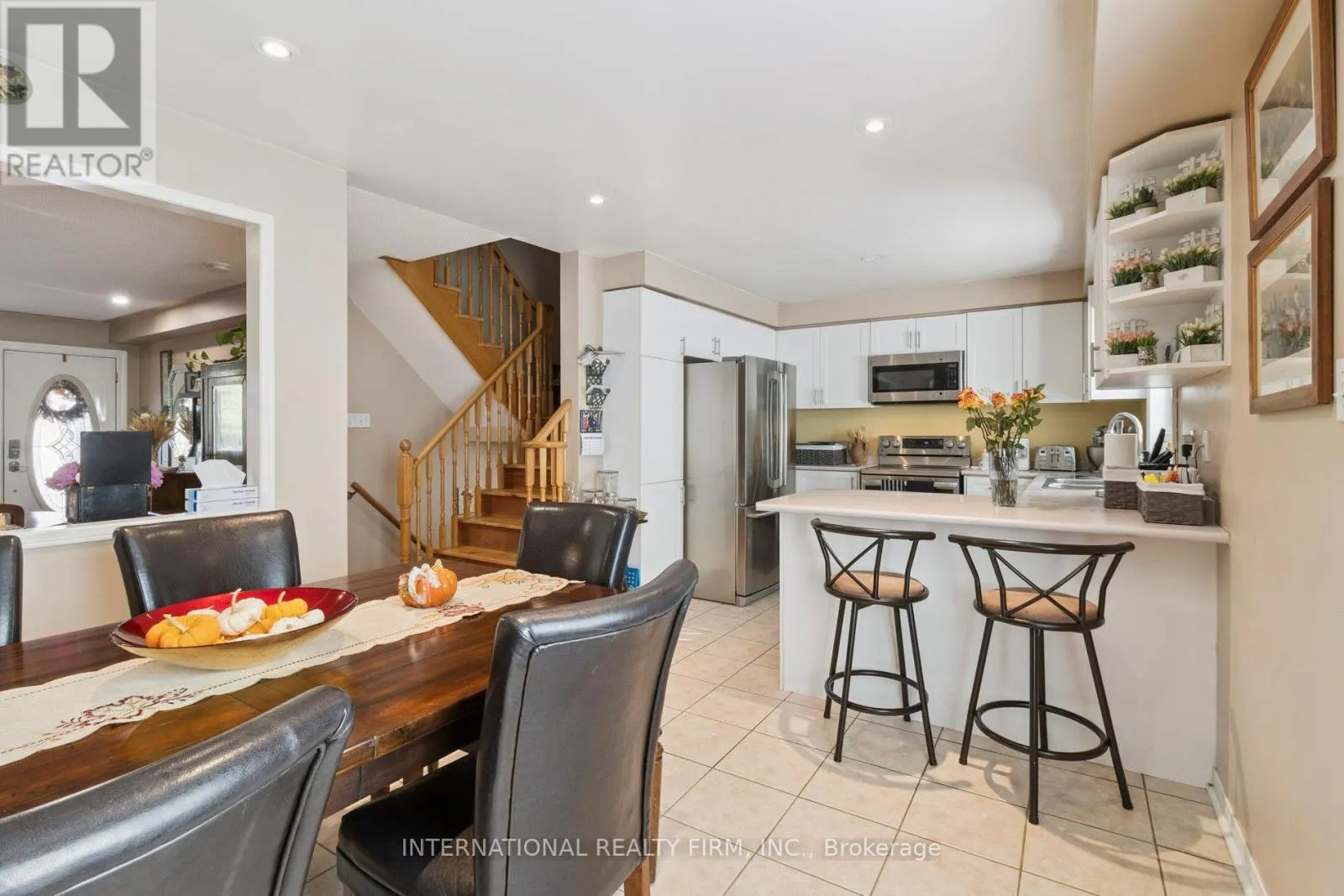 76 TIMBERWOLF CRESCENT
