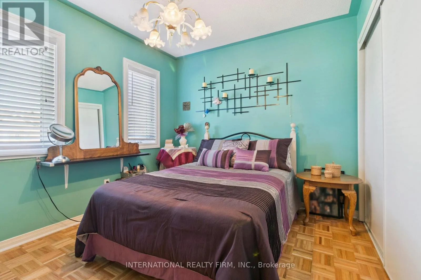 76 TIMBERWOLF CRESCENT