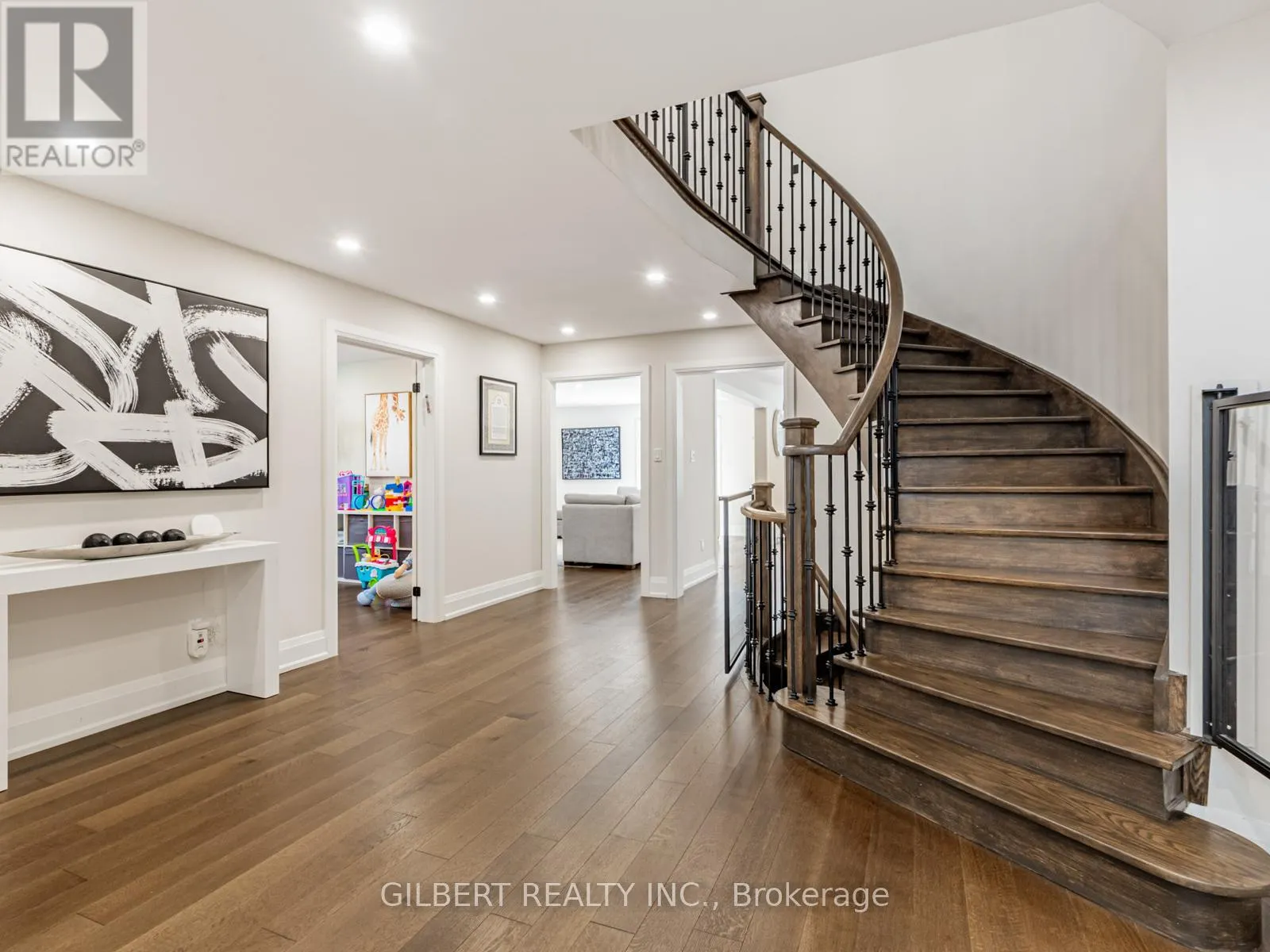 5 LUNAU LANE