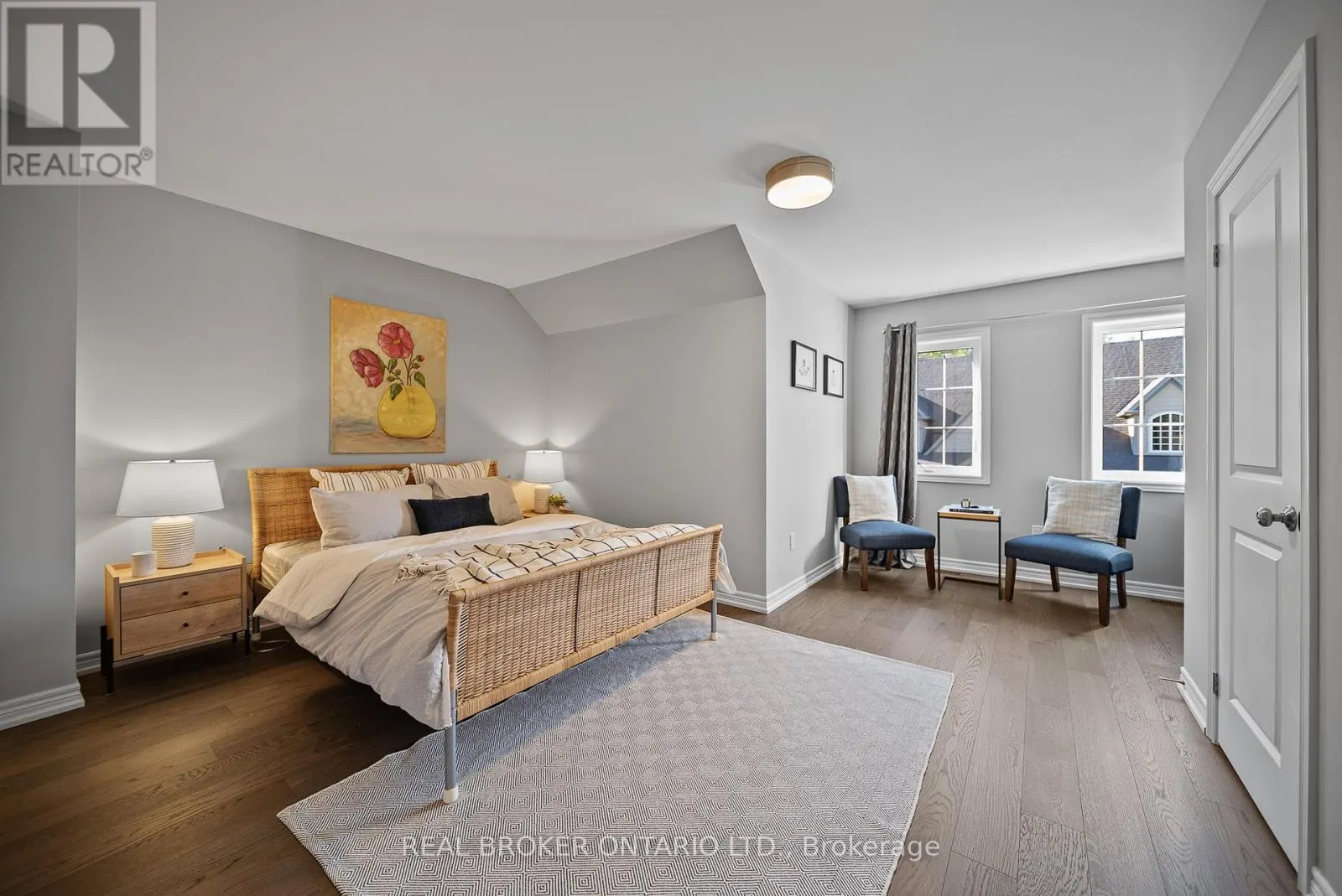 11 HOWARD WILLIAMS COURT