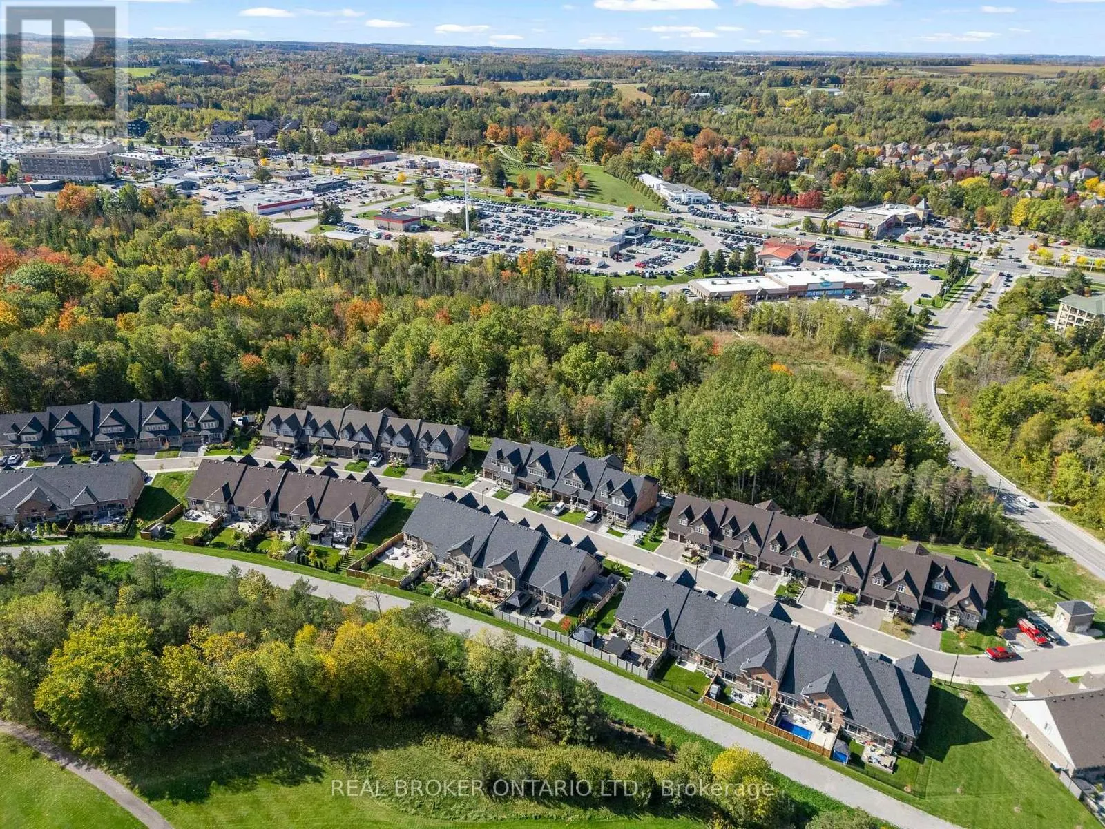 11 HOWARD WILLIAMS COURT