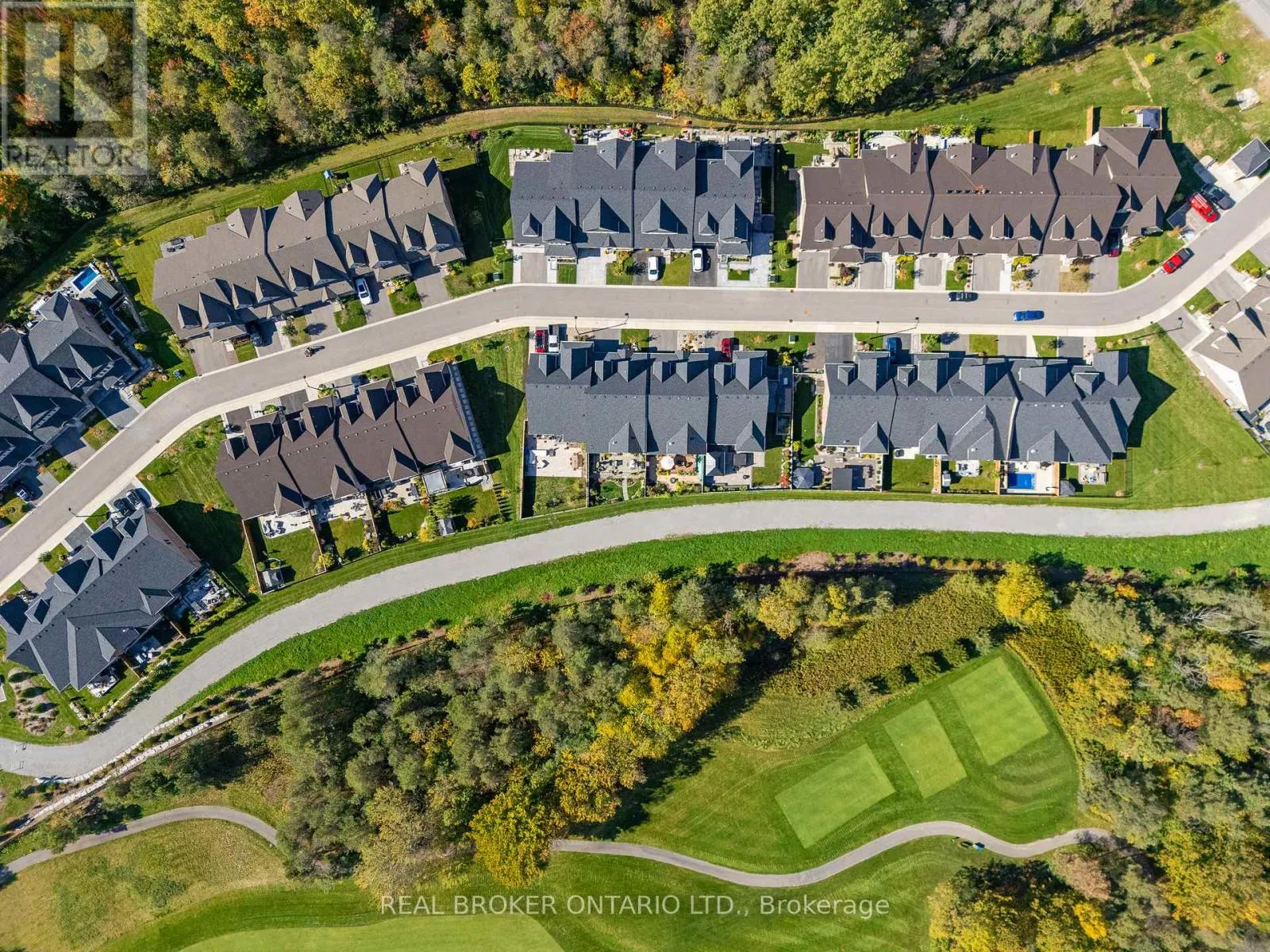 11 HOWARD WILLIAMS COURT