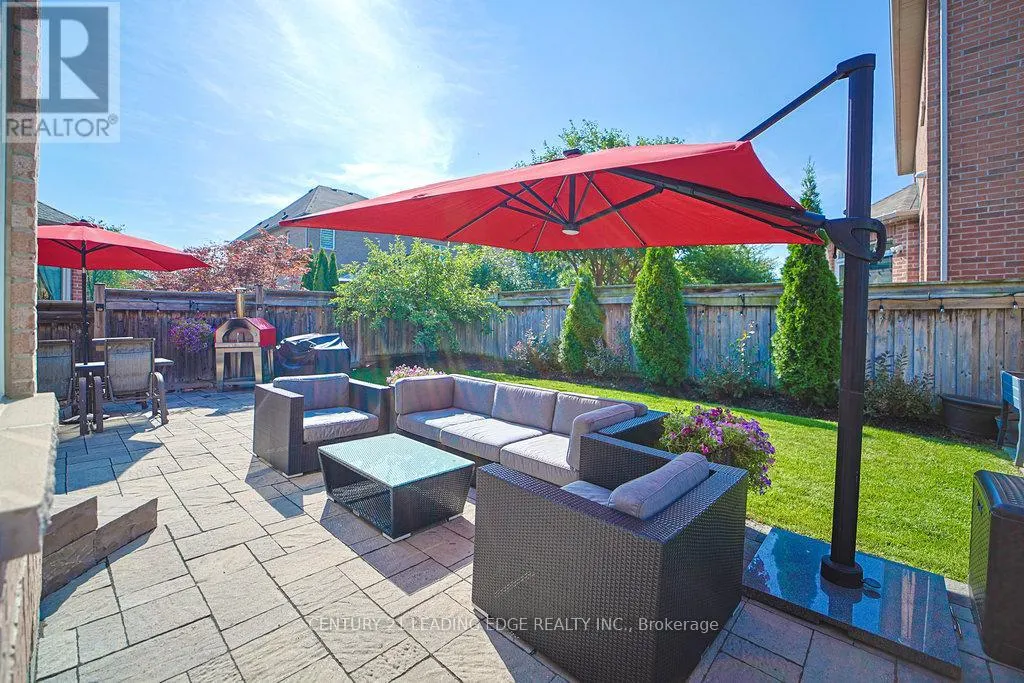 204 IVY JAY CRESCENT