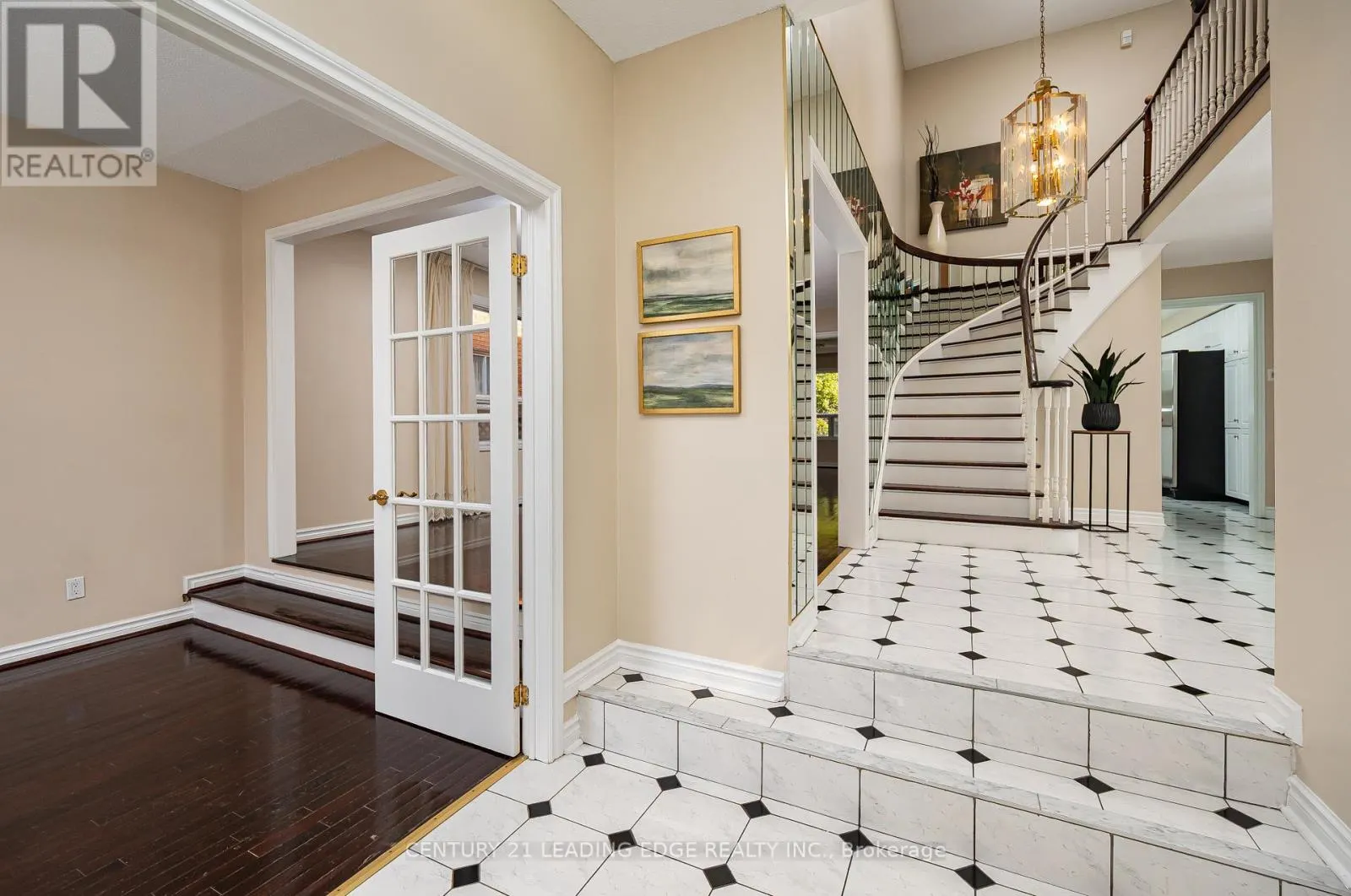 7 DELANCEY CRESCENT