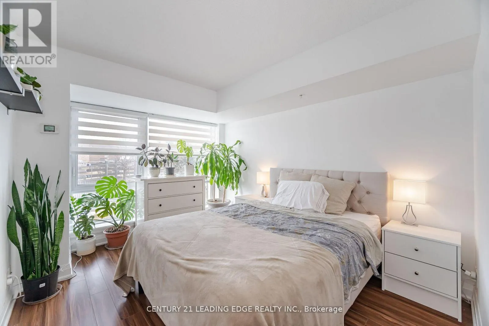108 - 24 WOODSTREAM BOULEVARD