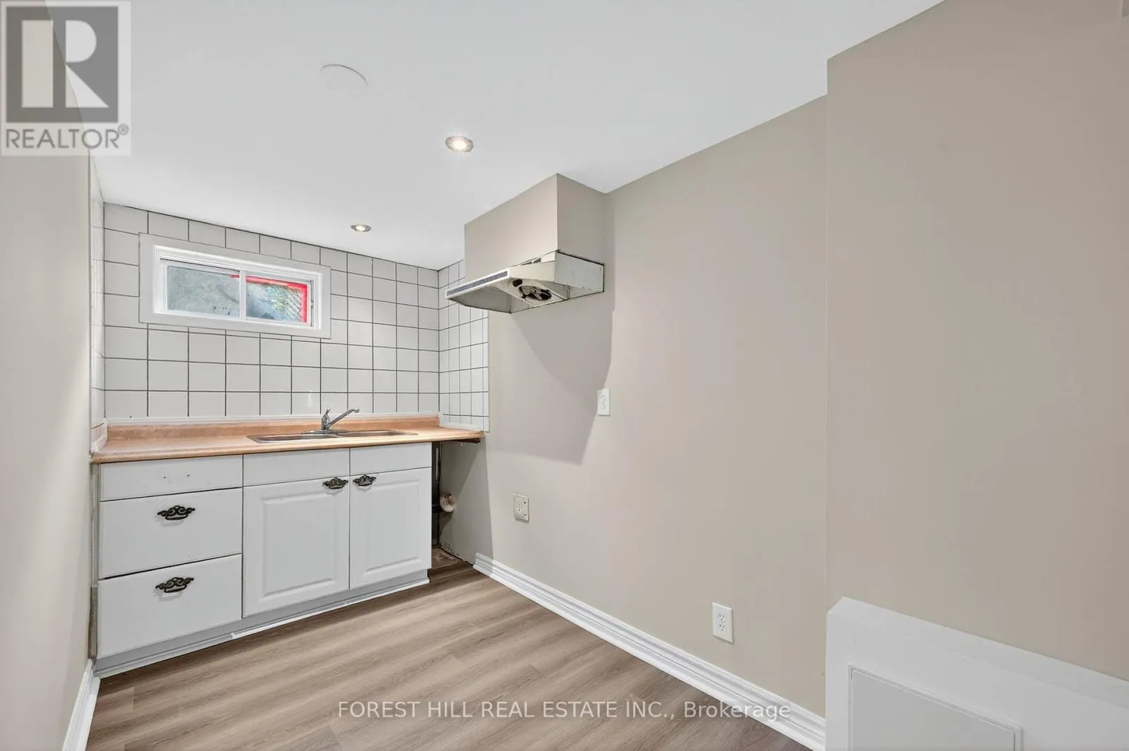157 SEPTONNE AVENUE