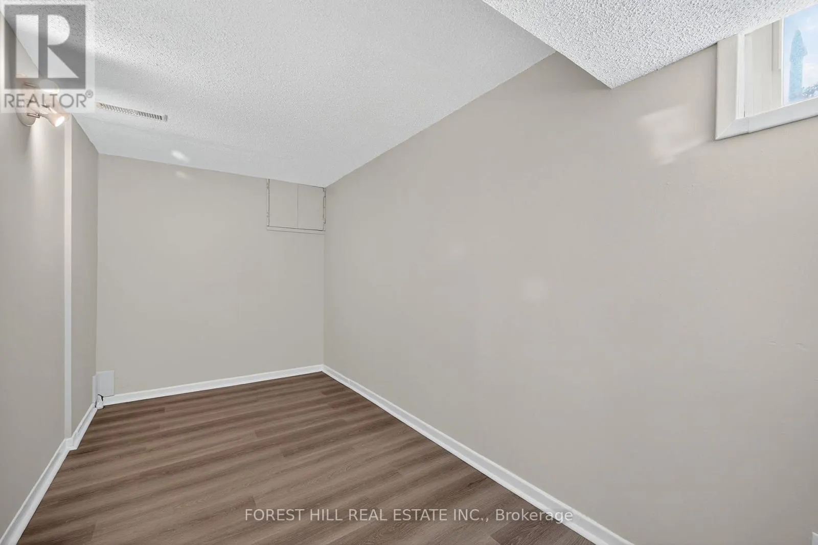 157 SEPTONNE AVENUE